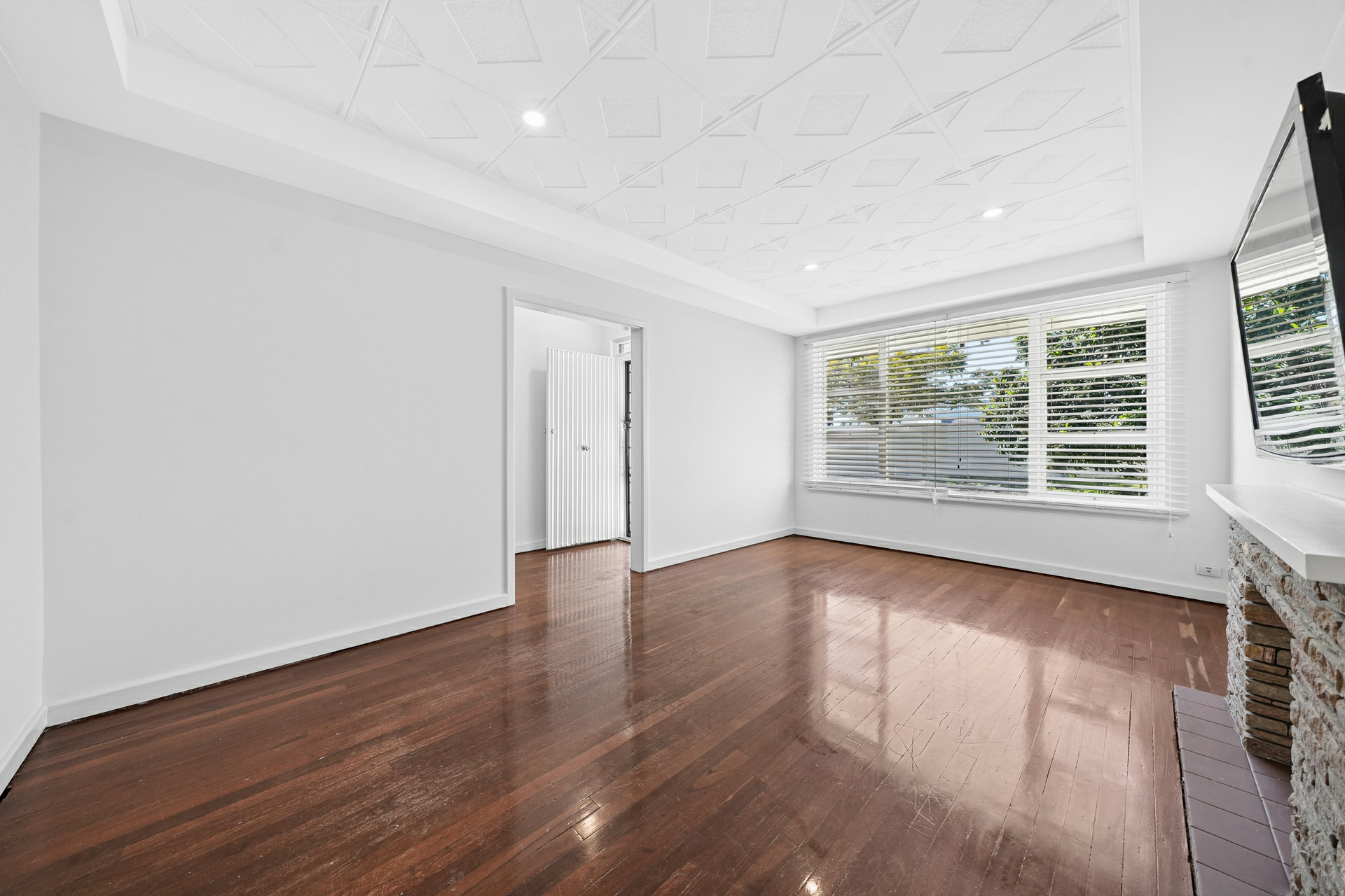 251 Welshpool Road — photo 3 of 23