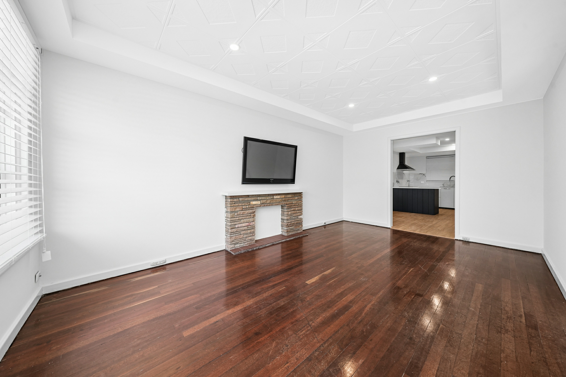251 Welshpool Road — photo 4 of 23