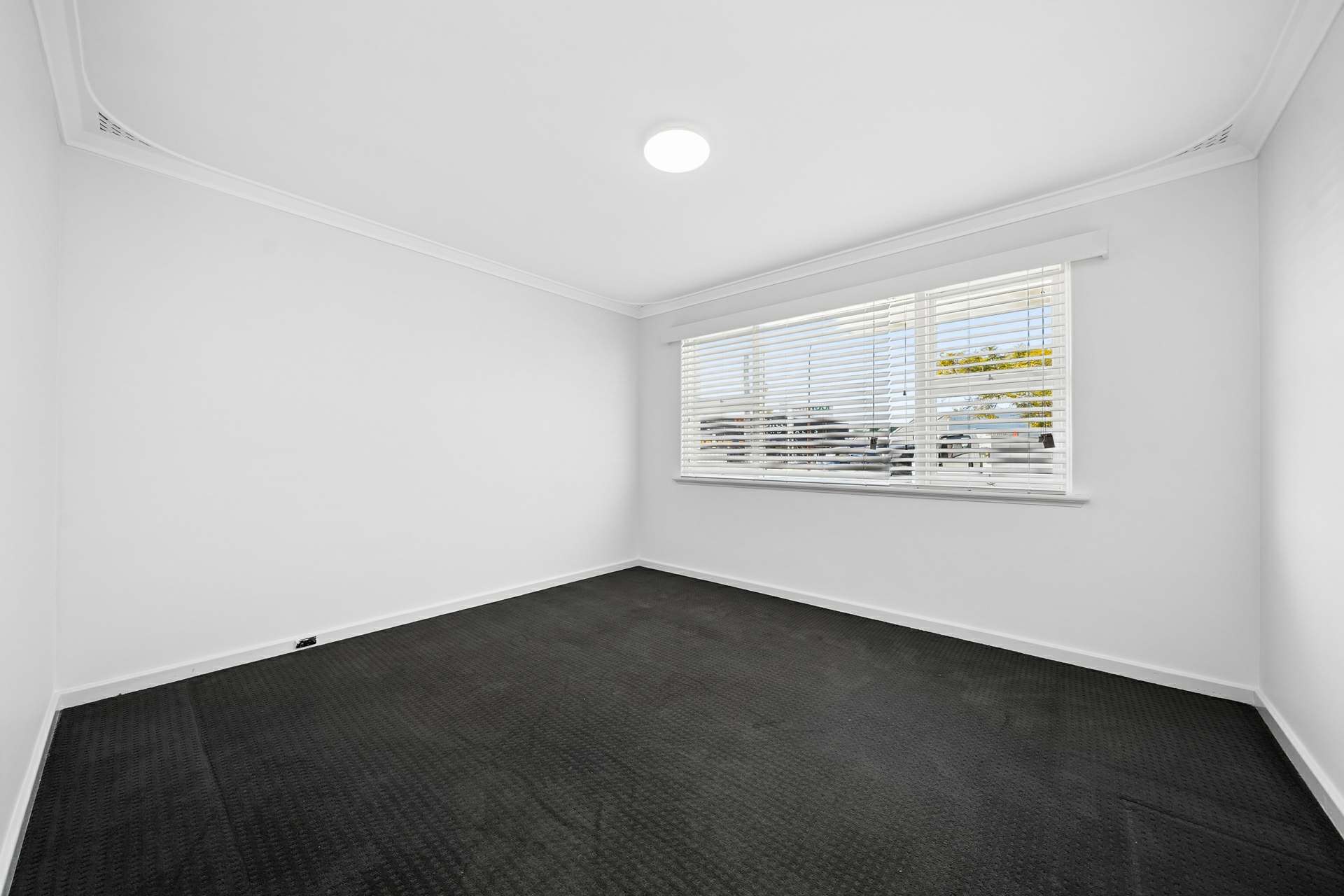 251 Welshpool Road — photo 9 of 23