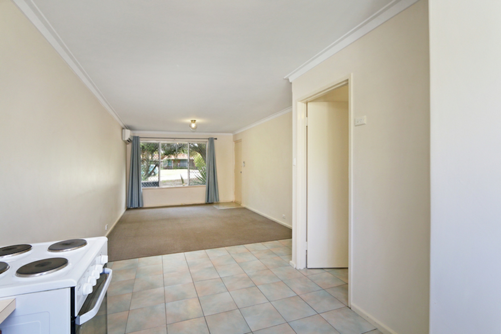 17 Apollo Way — photo 3 of 13