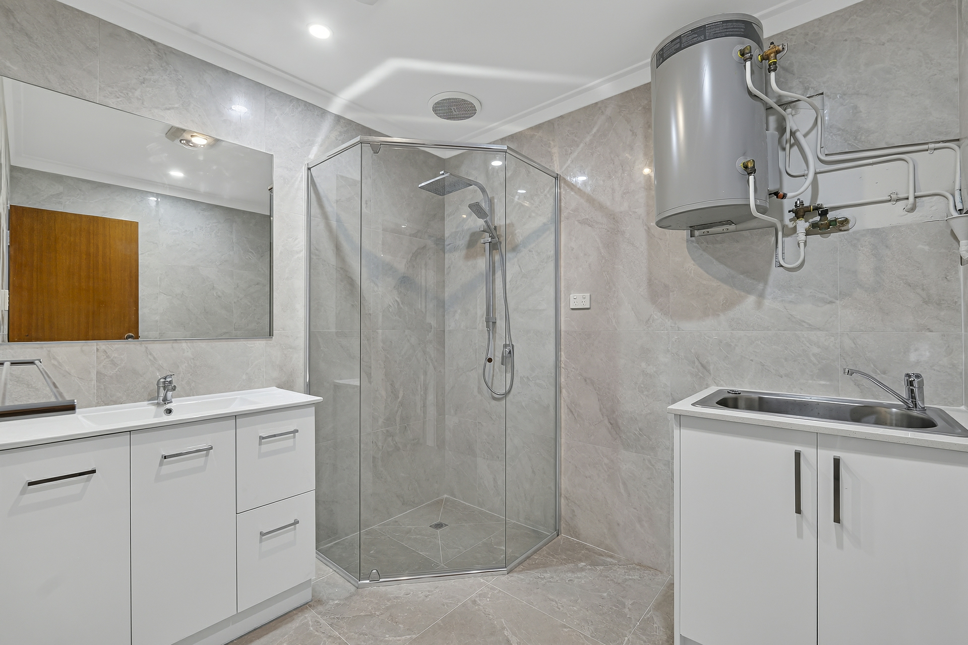Unit 6/77-79 Leonard St — photo 11 of 12