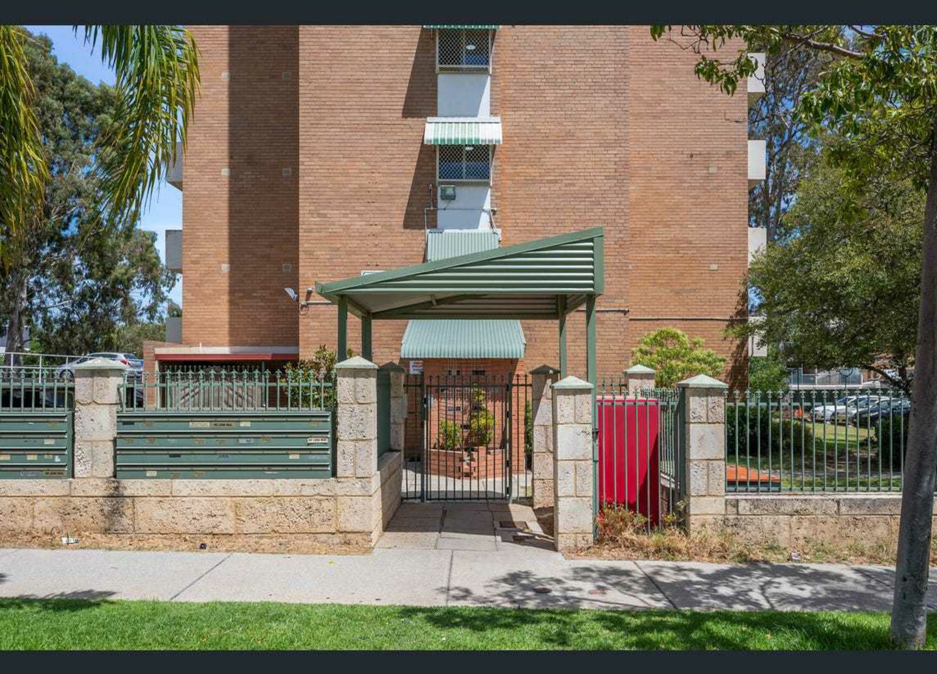 18/157-161 Hubert Street — photo 18 of 19