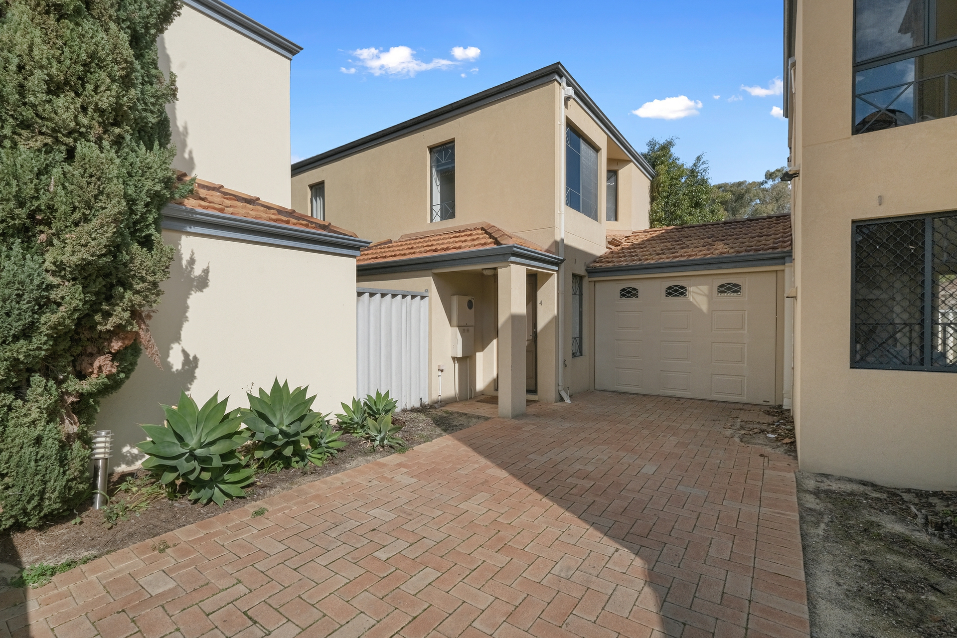 Unit 4/7 Gochean Av — photo from LJ Hooker Victoria Park | Belmont (WA)