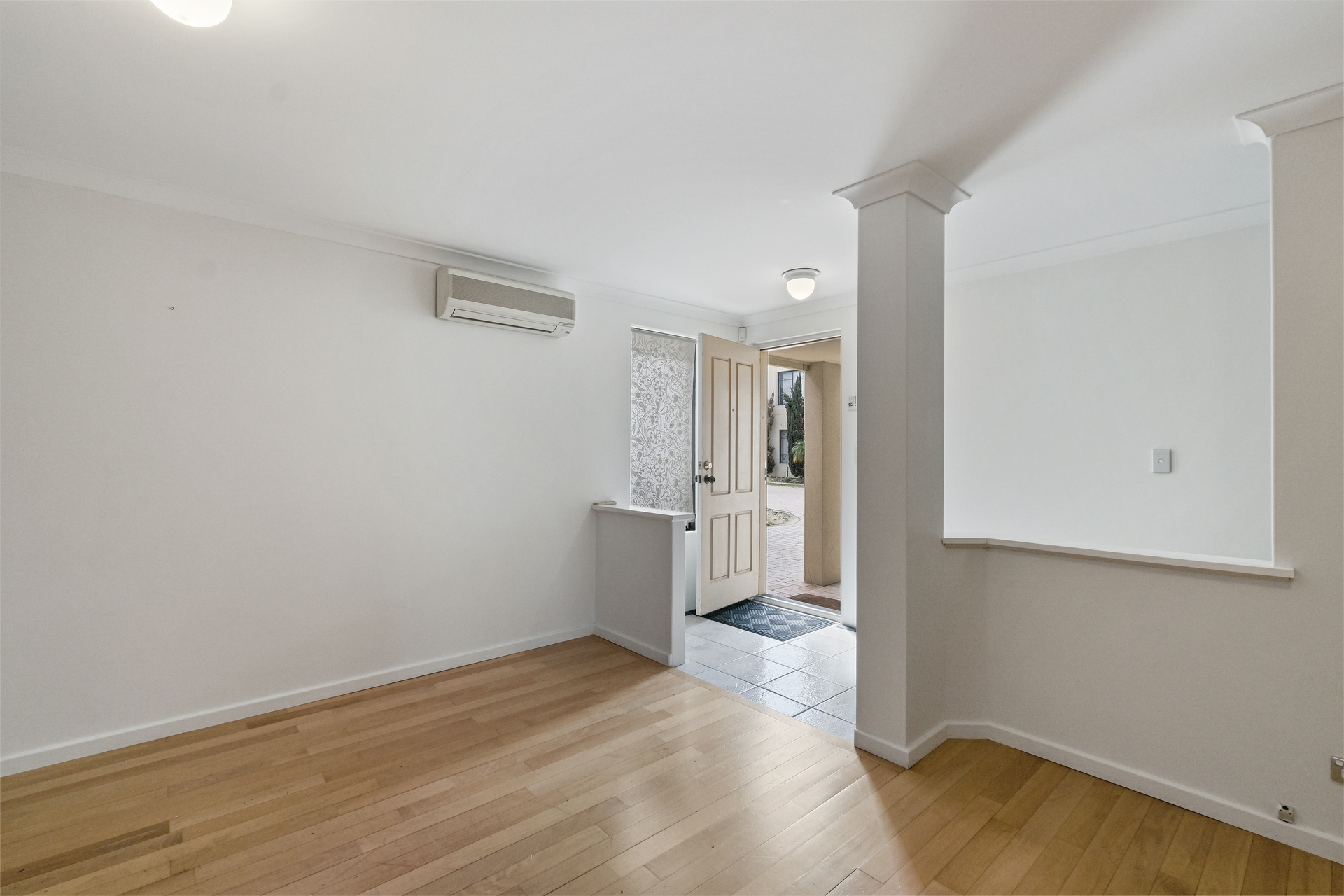 Unit 4/7 Gochean Av — photo 2 of 11
