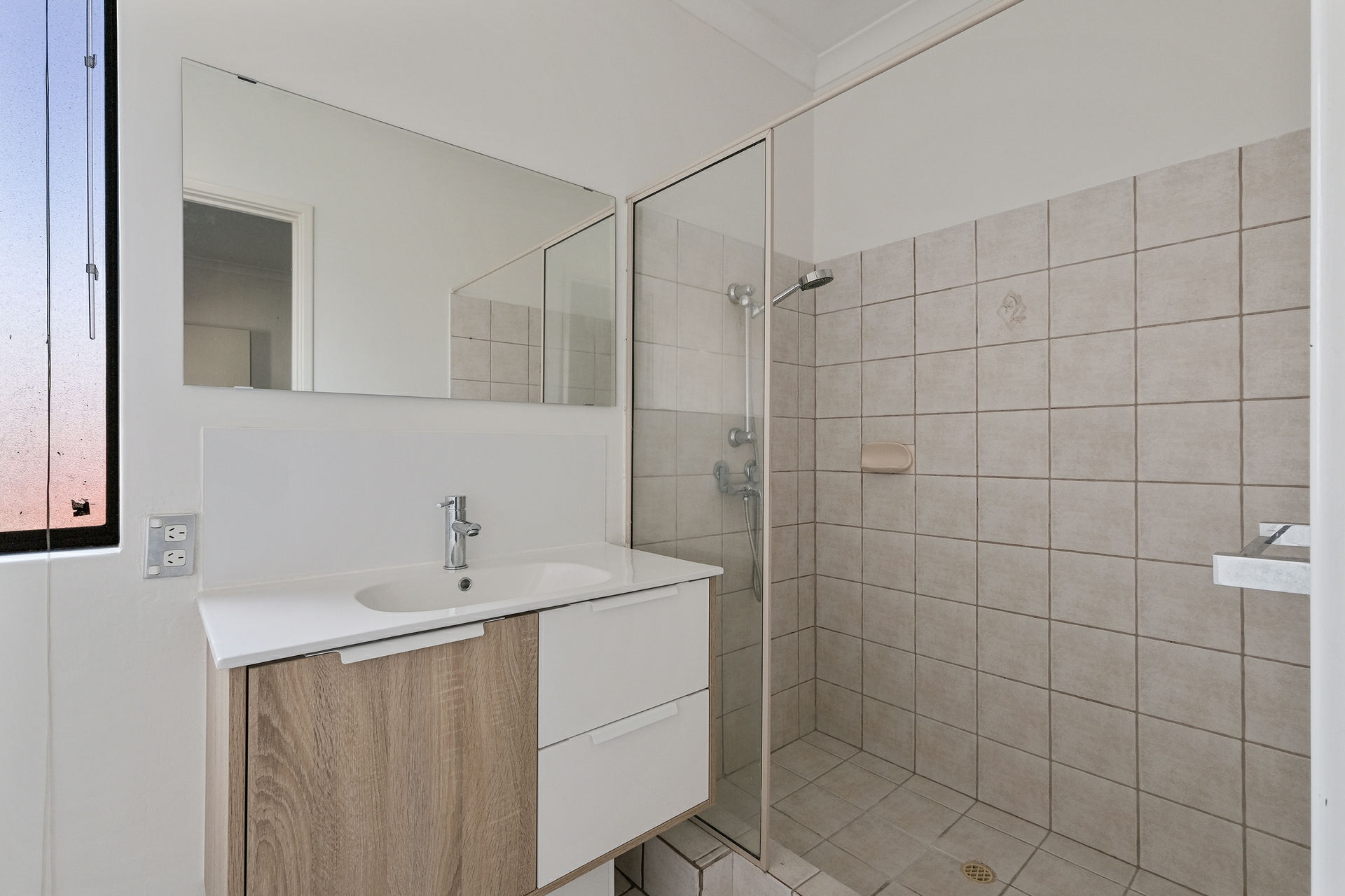 Unit 4/7 Gochean Av — photo 7 of 11