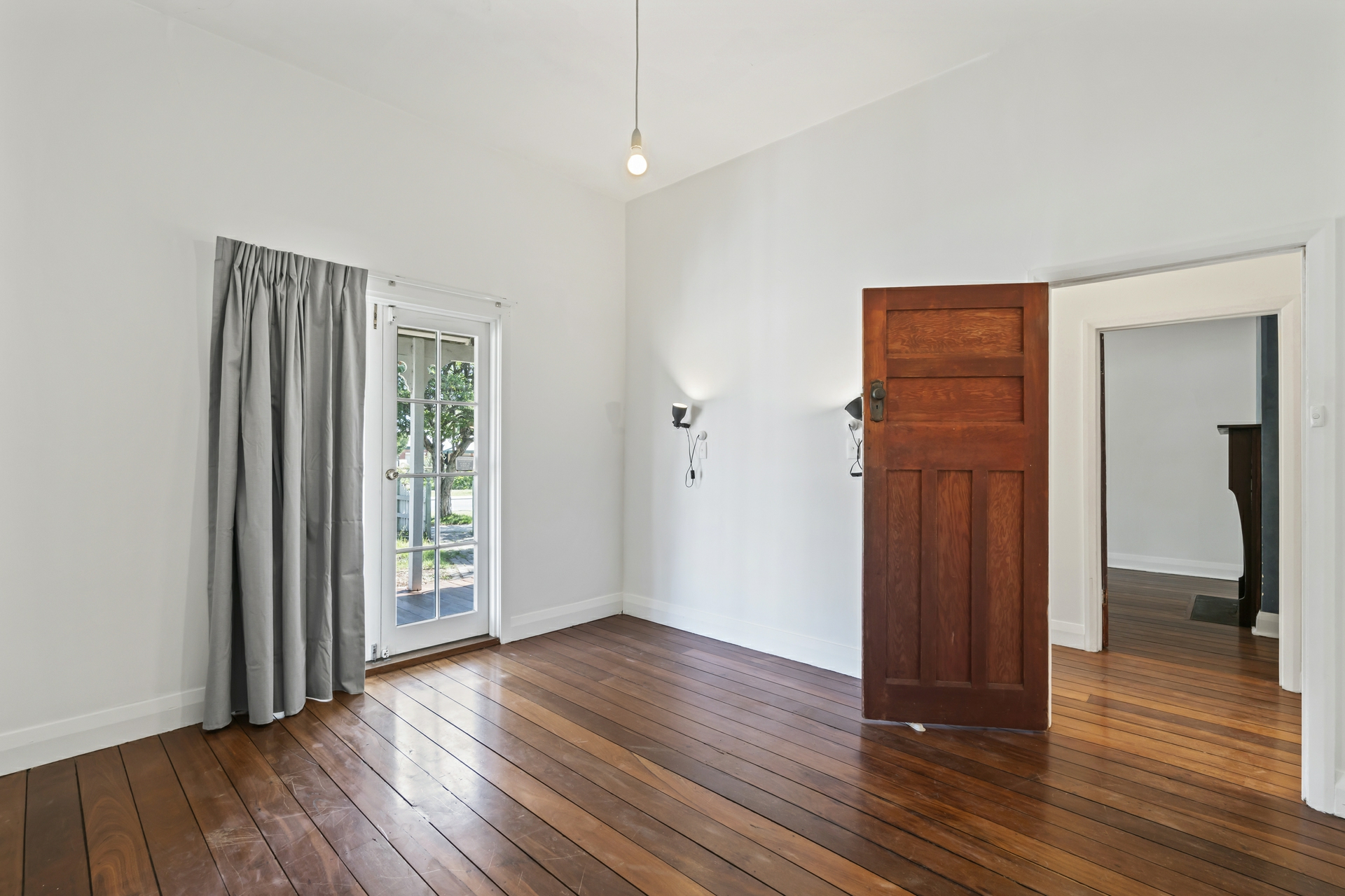 118 Carnarvon St — photo 4 of 16