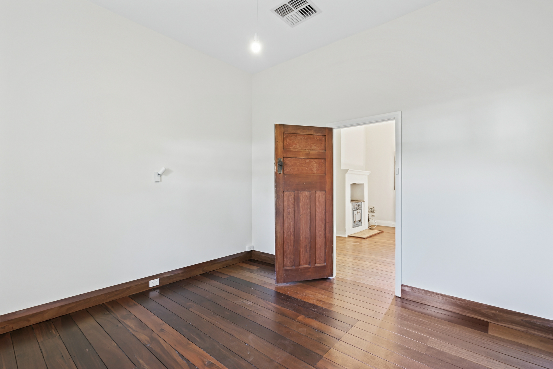118 Carnarvon St — photo 5 of 16