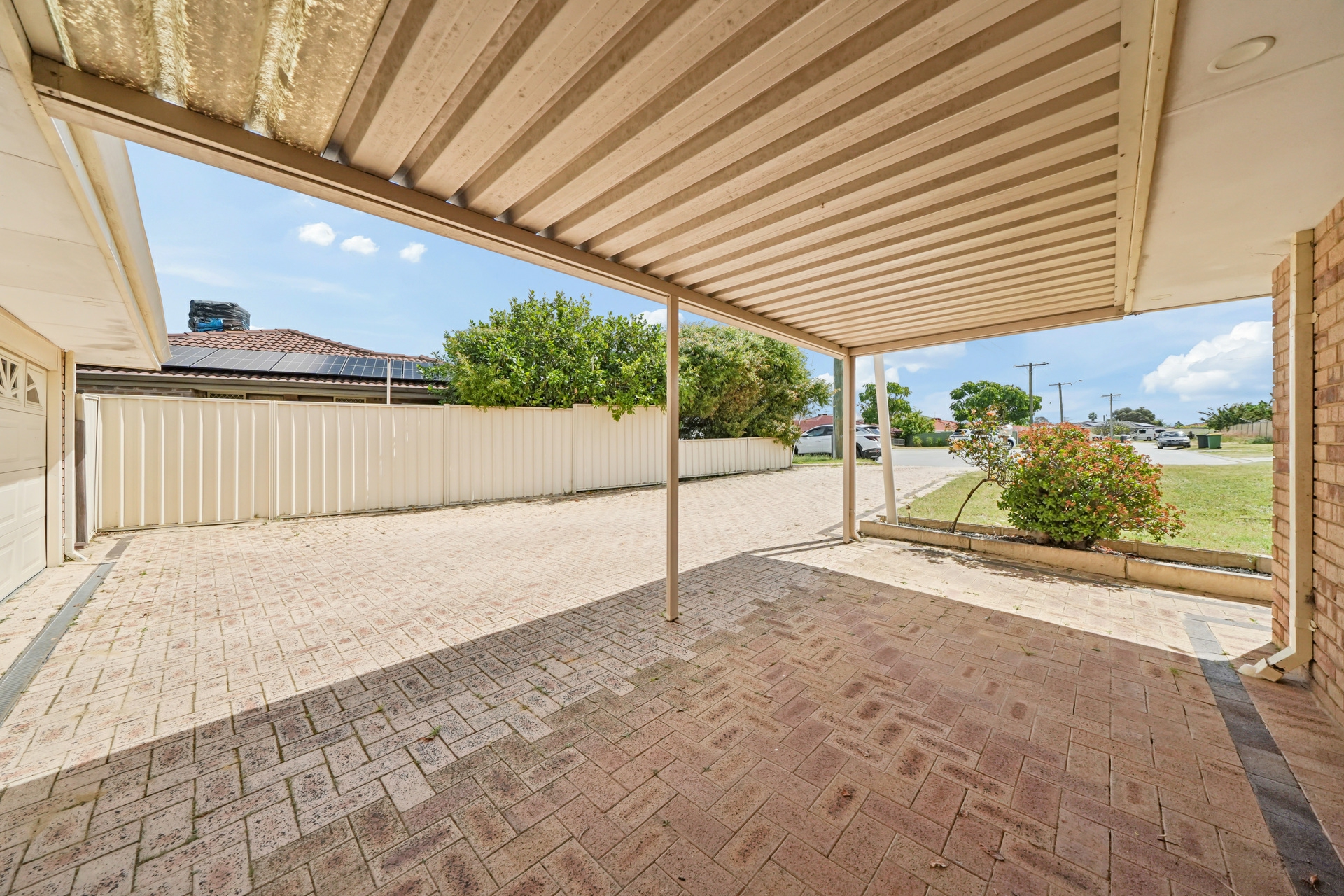 14 Finch Close — photo 4 of 30