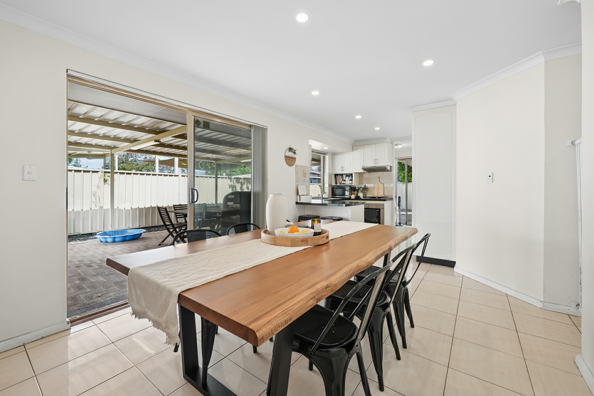 14 Finch Close — photo 11 of 30