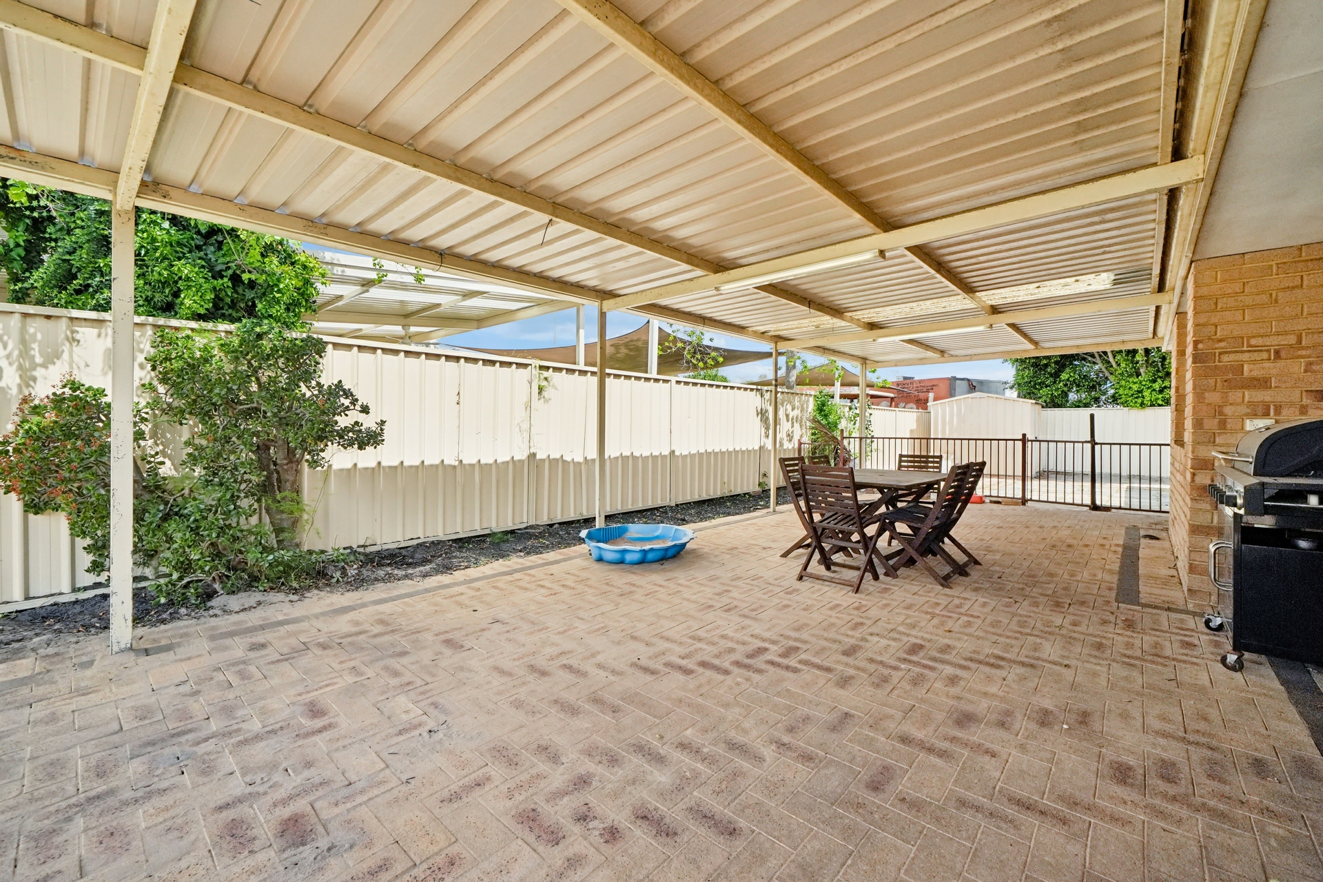 14 Finch Close — photo 19 of 30