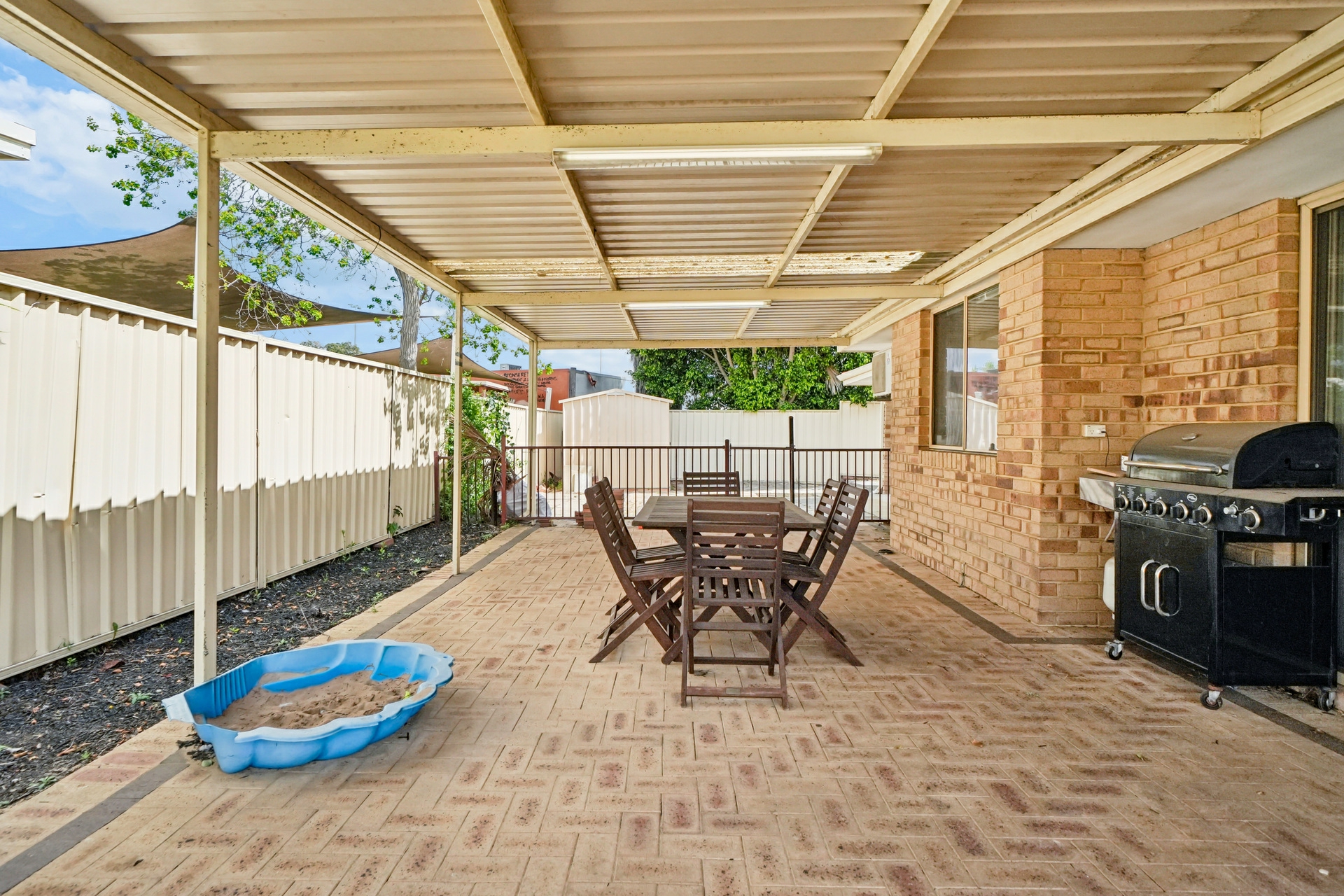 14 Finch Close — photo 20 of 30