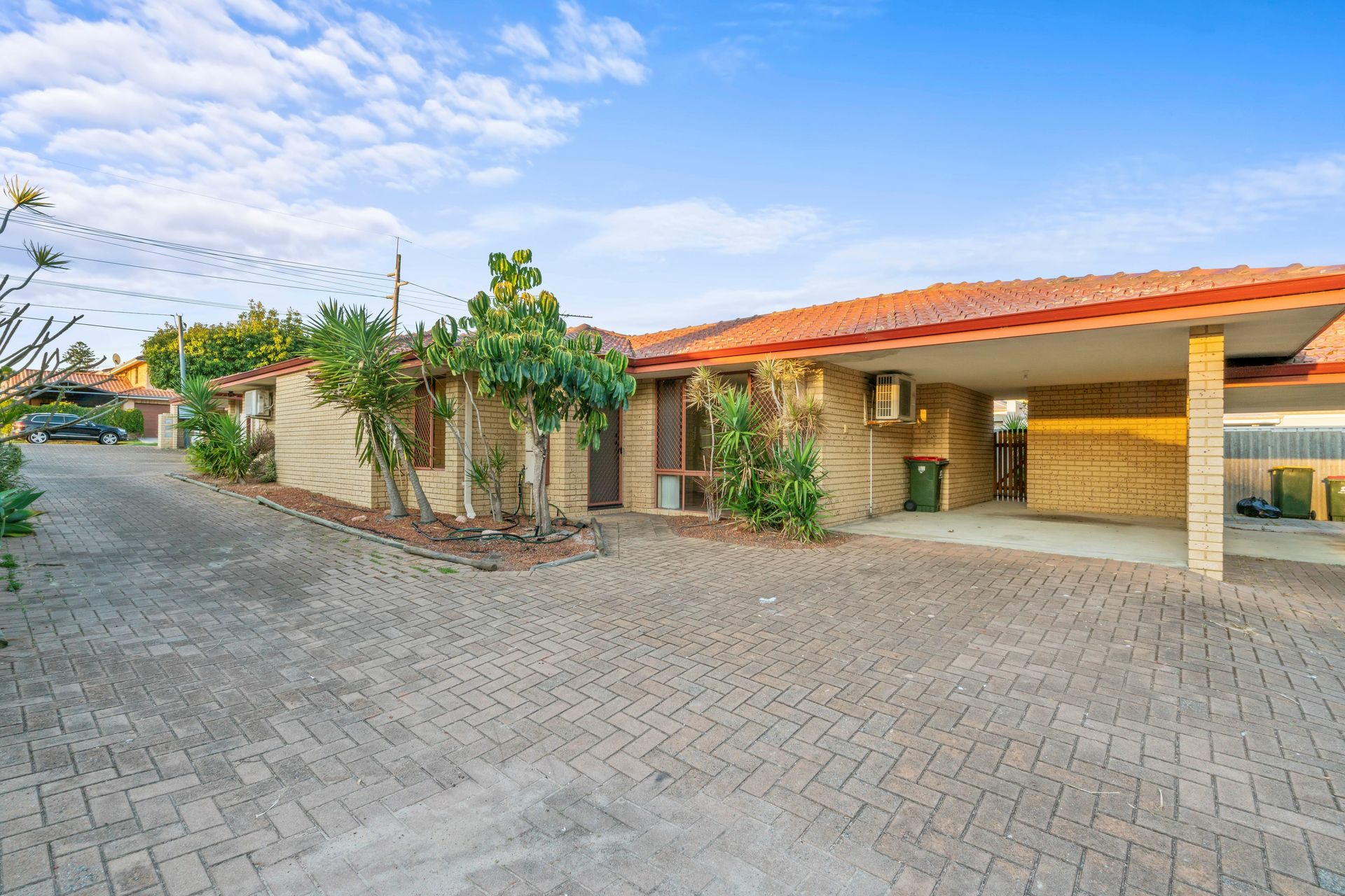 Unit 2/402 Hector St — photo from LJ Hooker Victoria Park | Belmont (WA)