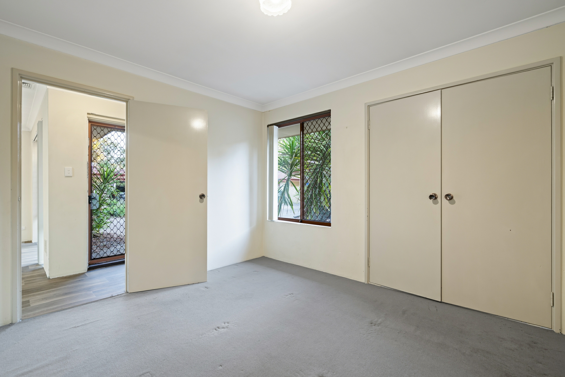 Unit 2/402 Hector St — photo 7 of 14