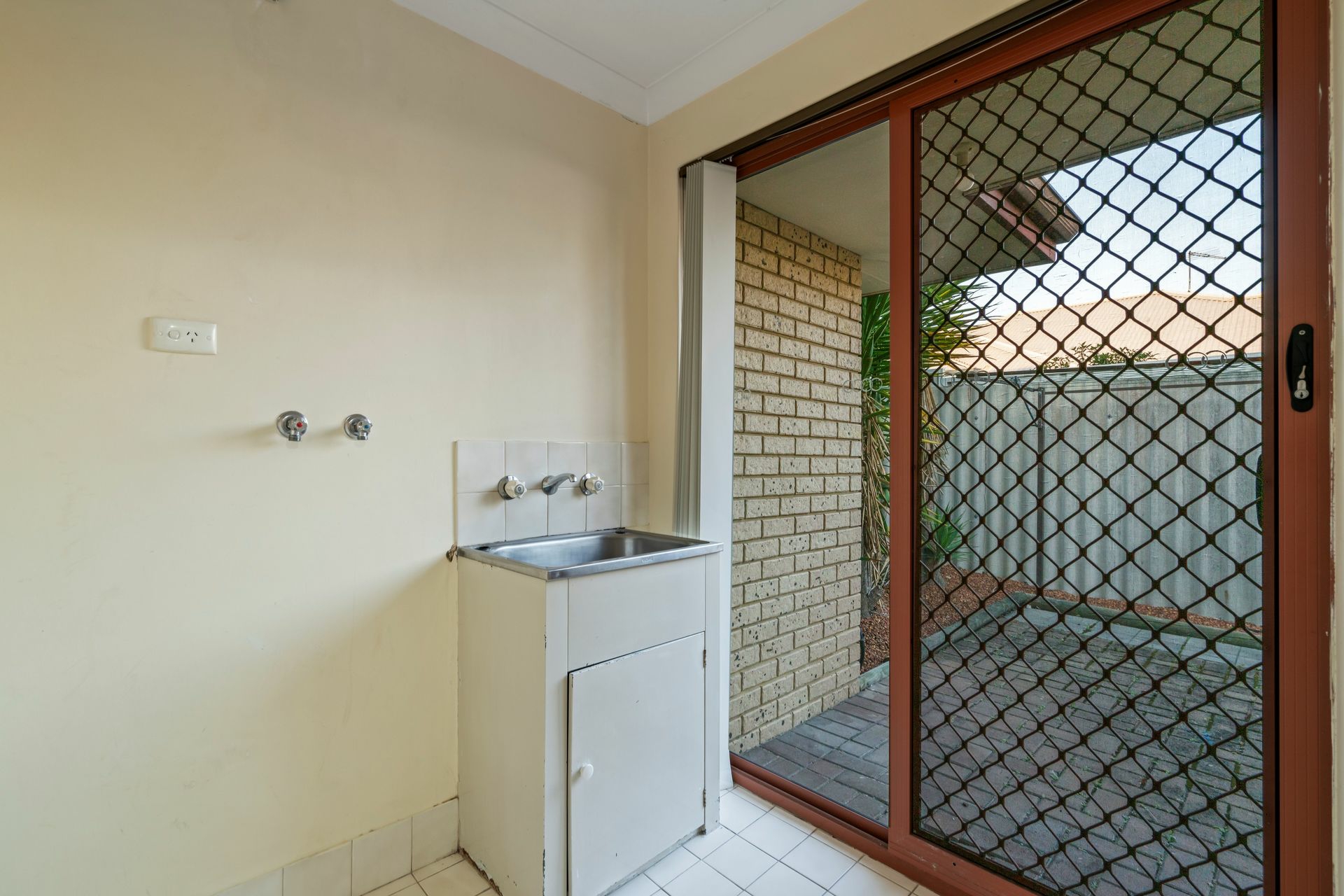 Unit 2/402 Hector St — photo 12 of 14