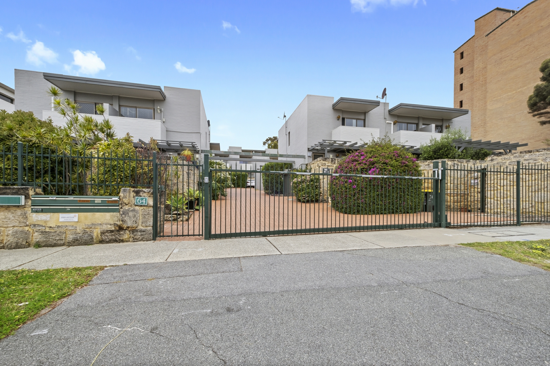 Unit 27/64 McMaster St — photo from LJ Hooker Victoria Park | Belmont (WA)