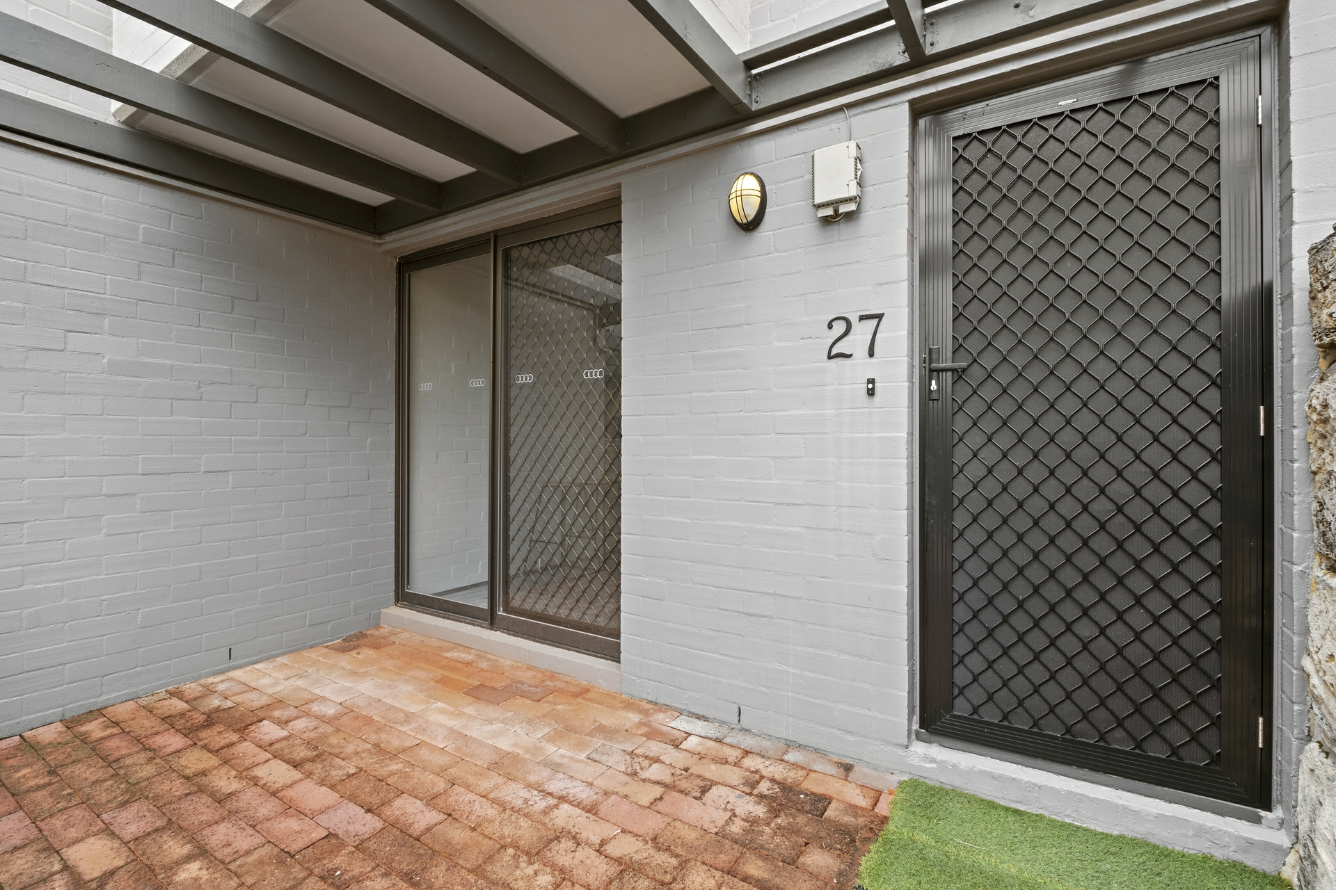 Unit 27/64 McMaster St — photo 4 of 18
