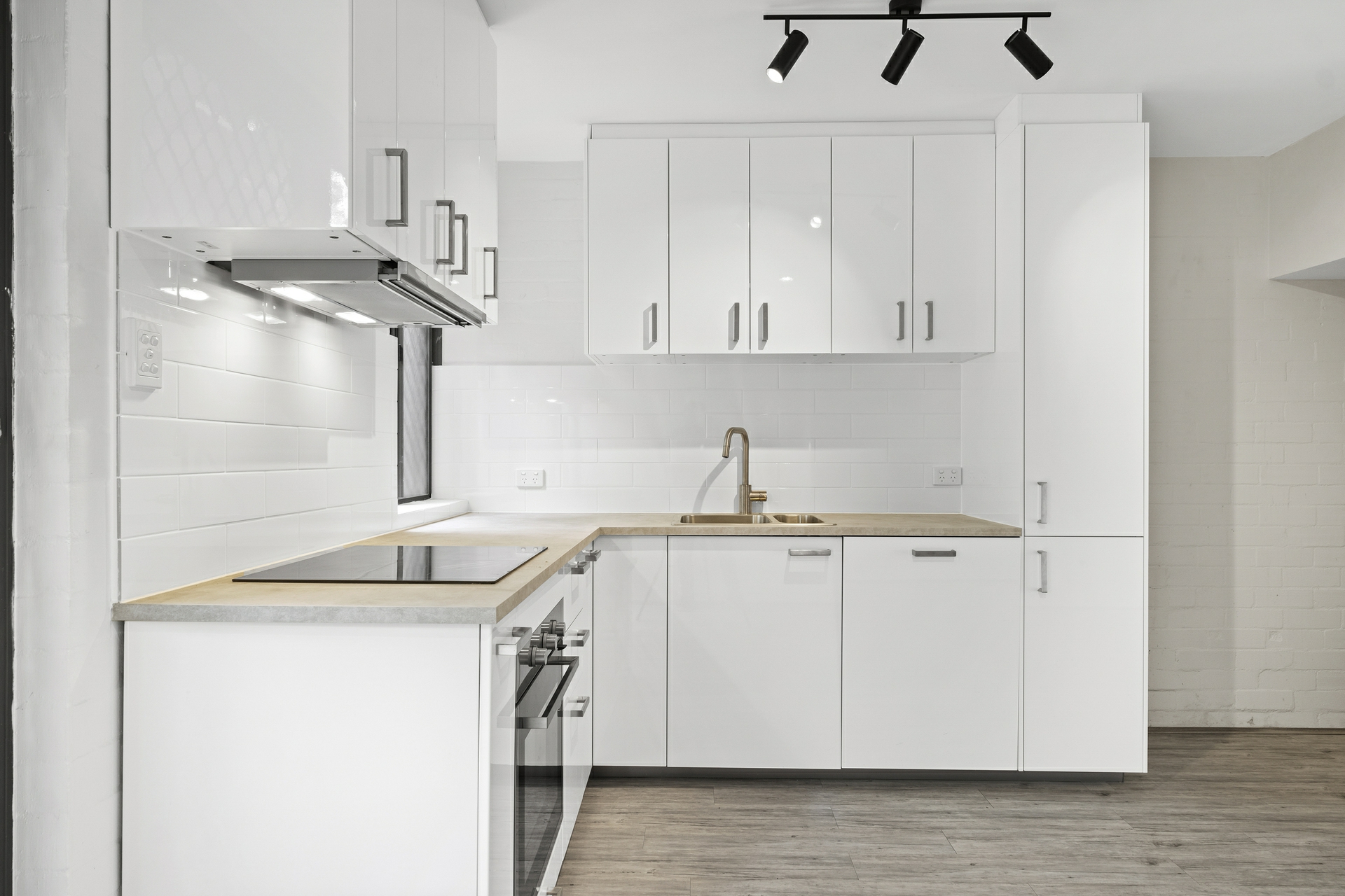 Unit 27/64 McMaster St — photo 9 of 18