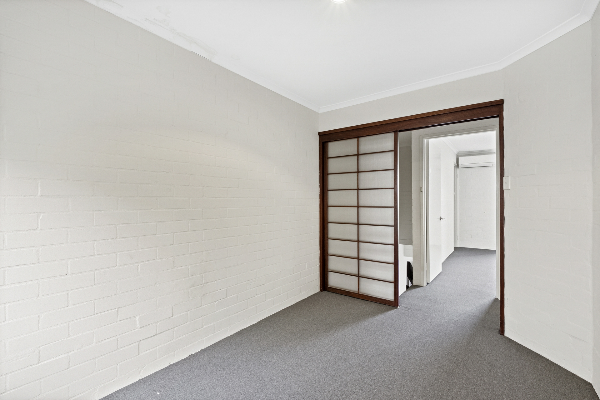 Unit 27/64 McMaster St — photo 10 of 18