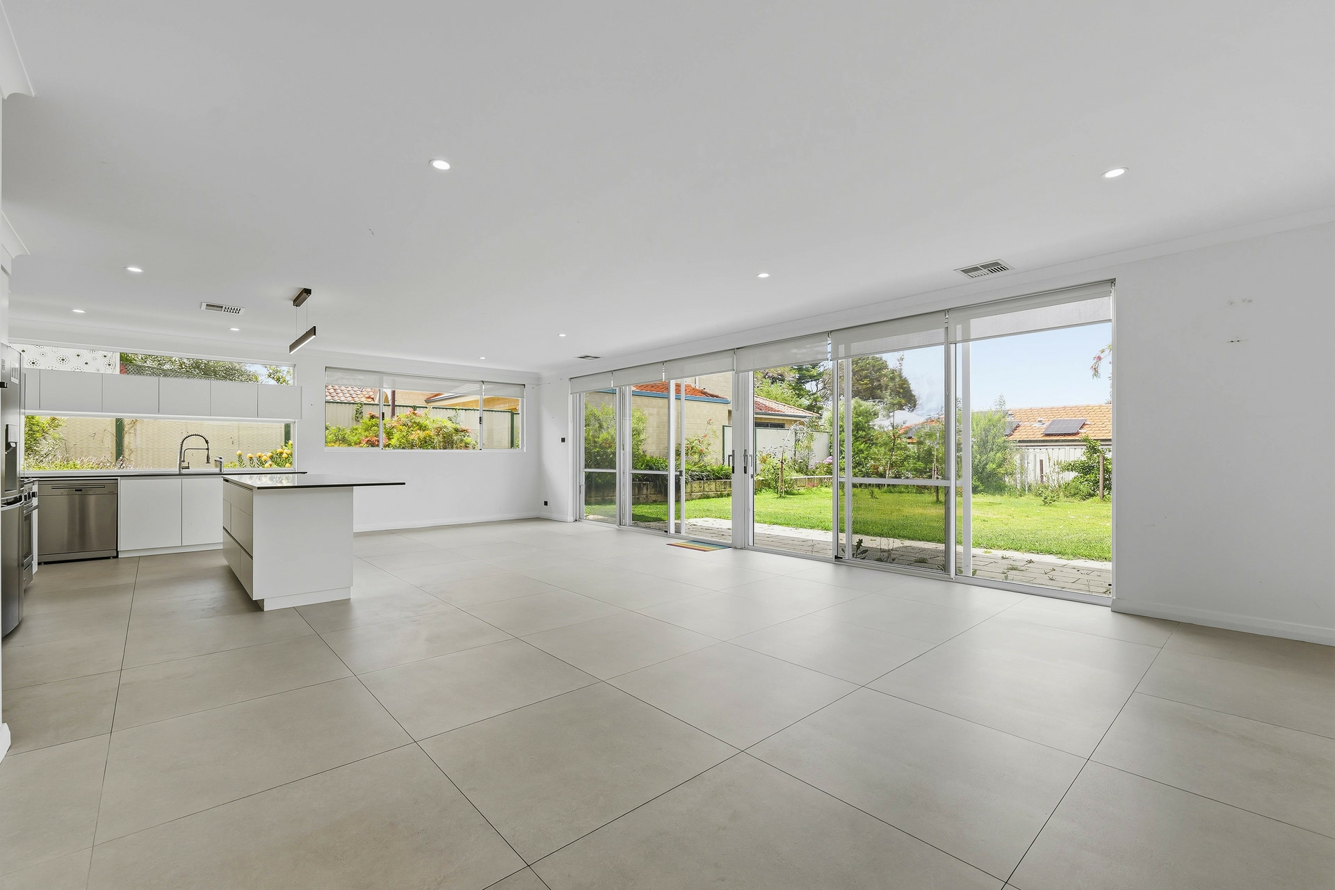 32 Leonard St — photo 4 of 21