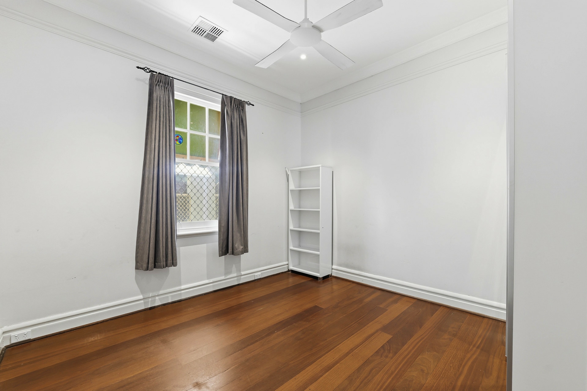 32 Leonard St — photo 11 of 21