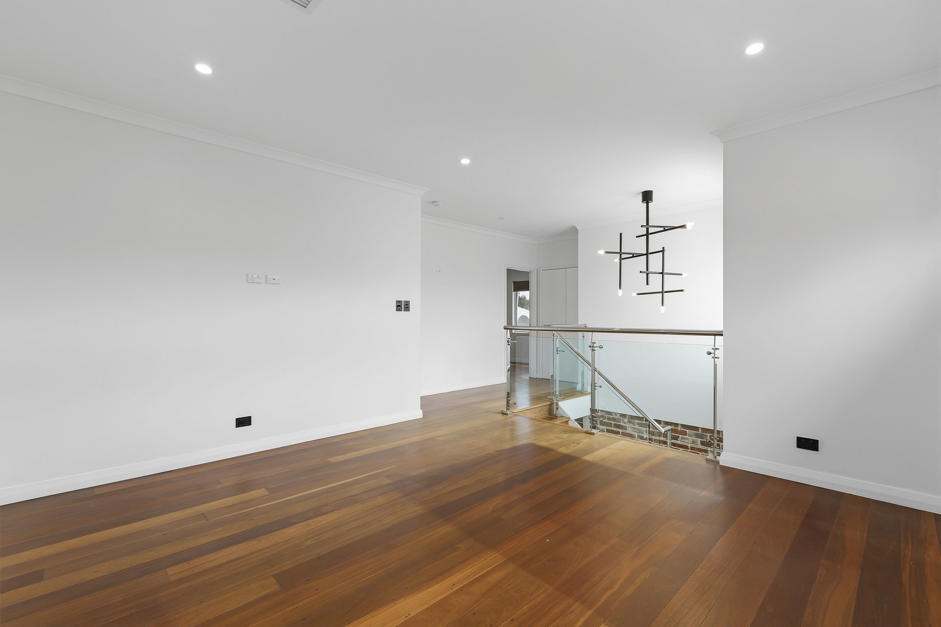 32 Leonard St — photo 14 of 21