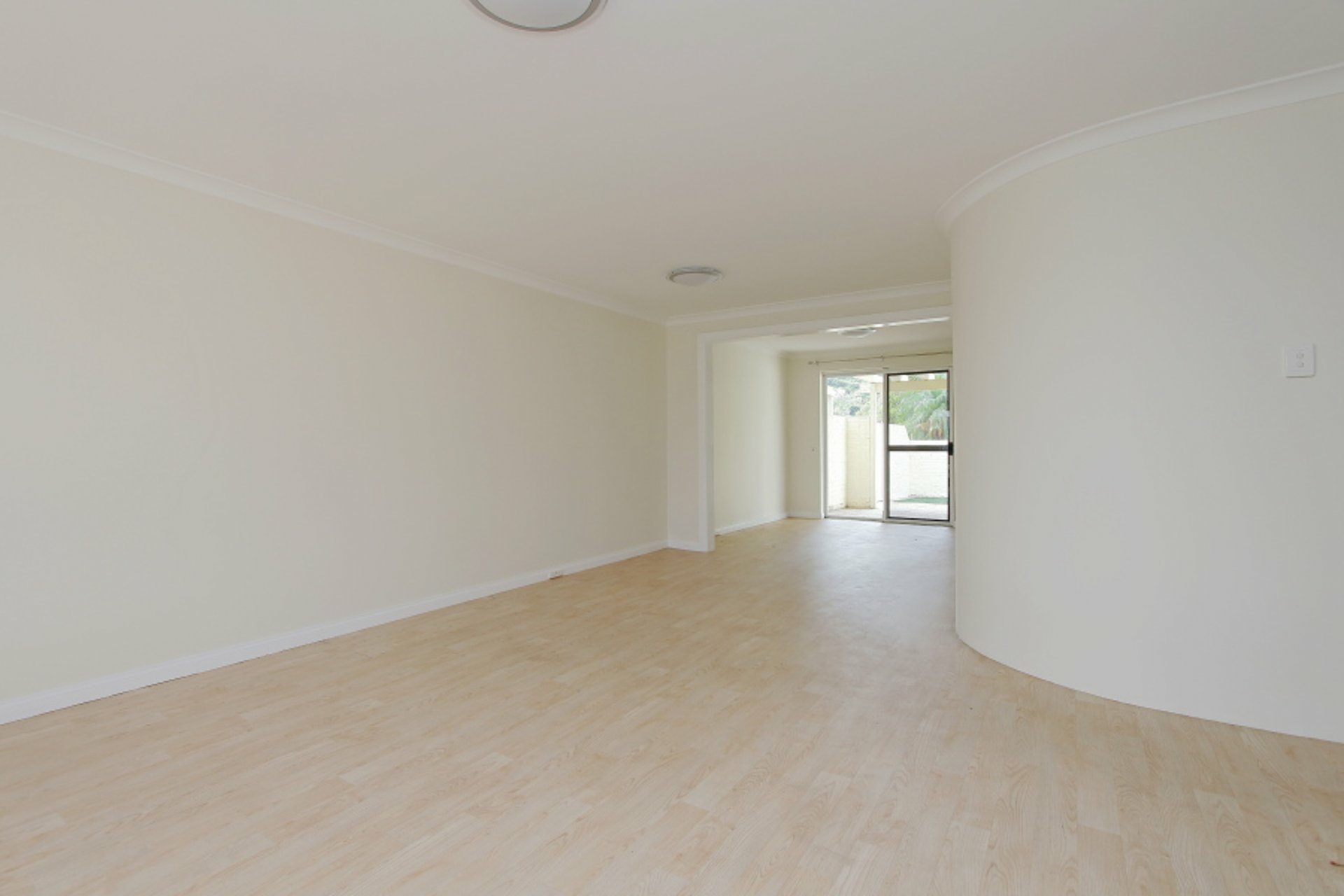 Unit 4/45 McCallum Ln — photo 5 of 22