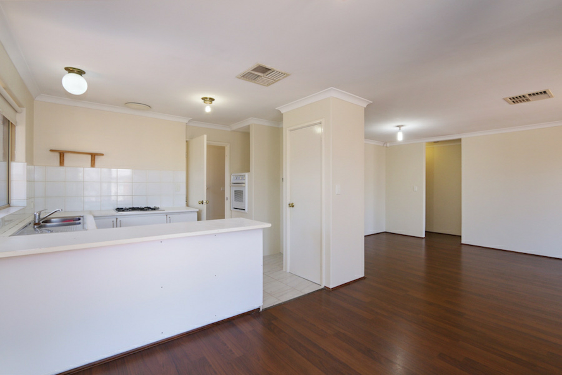 Unit 1/65 McMillan St — photo 8 of 22