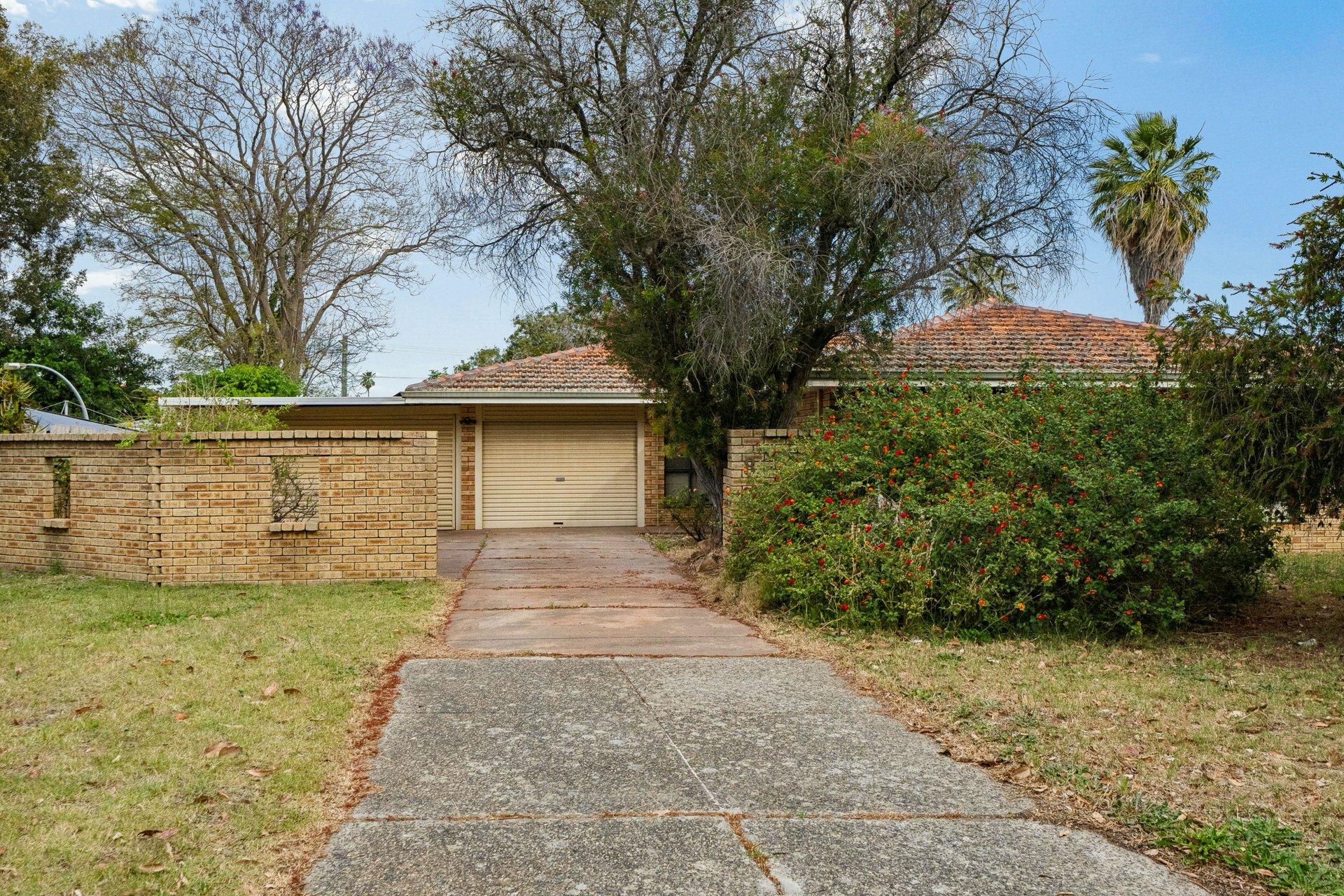 8 Barbel Close — photo 2 of 25