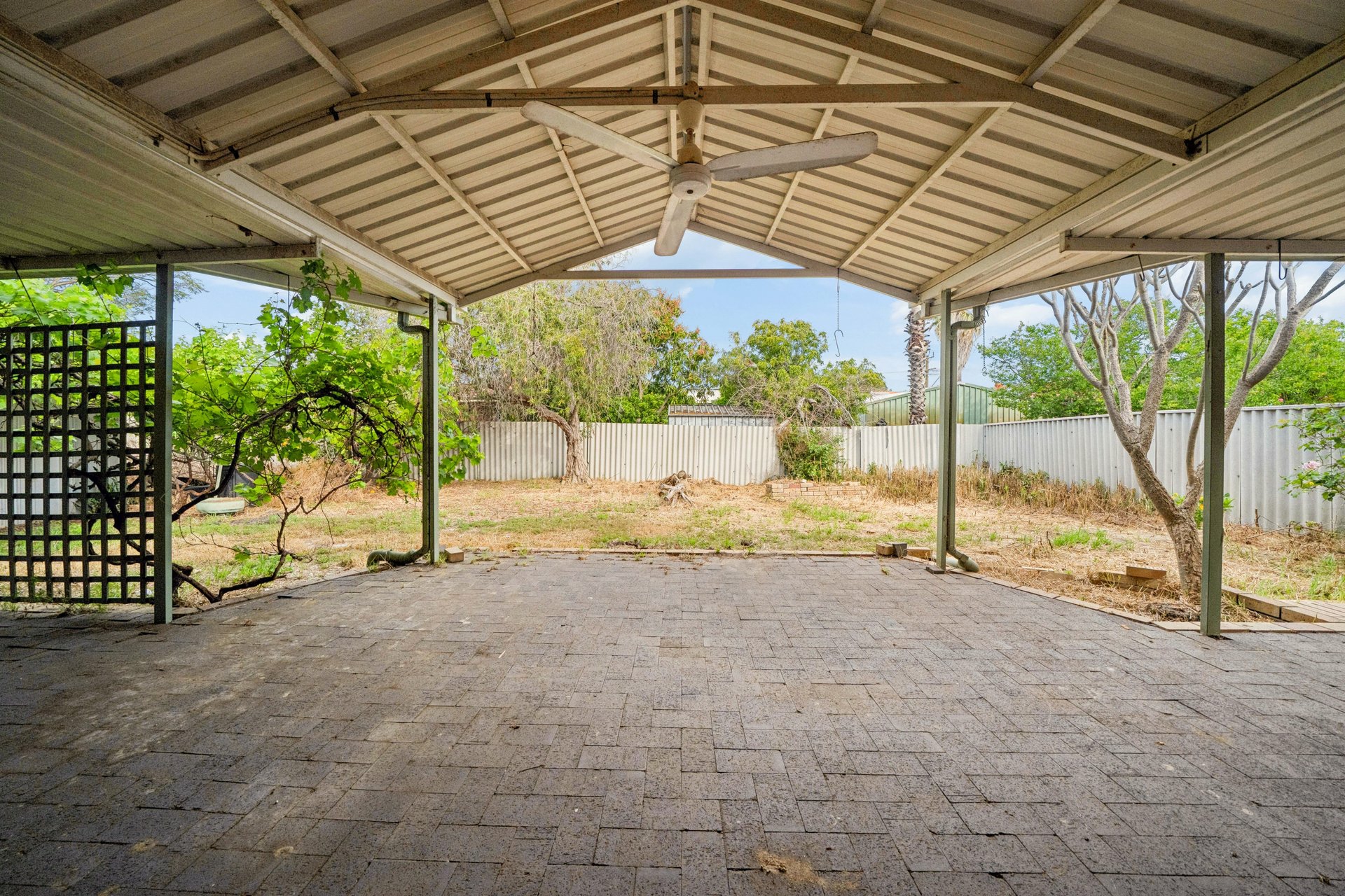 8 Barbel Close — photo 17 of 25