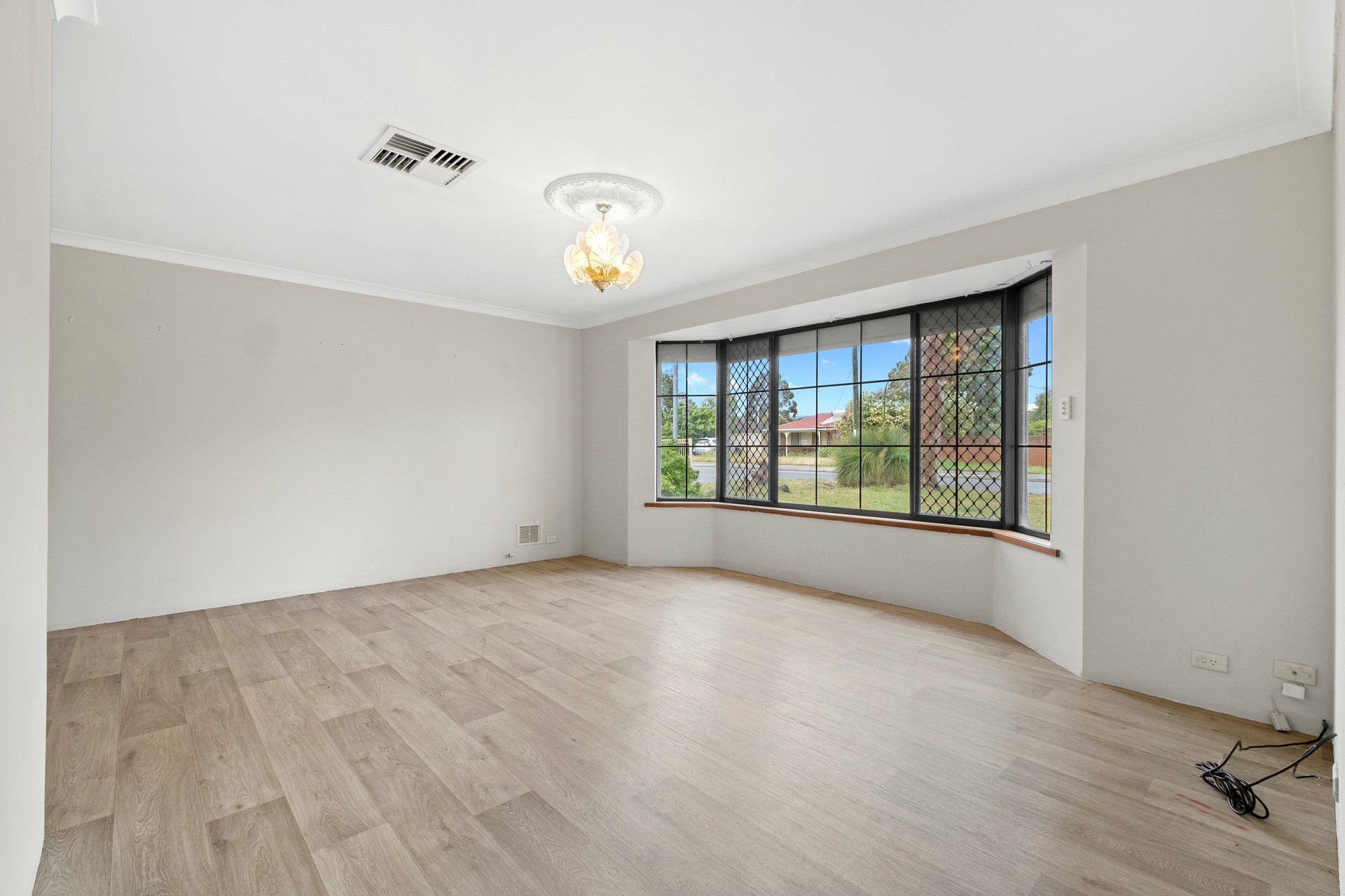 67 Gribble Av — photo 10 of 15