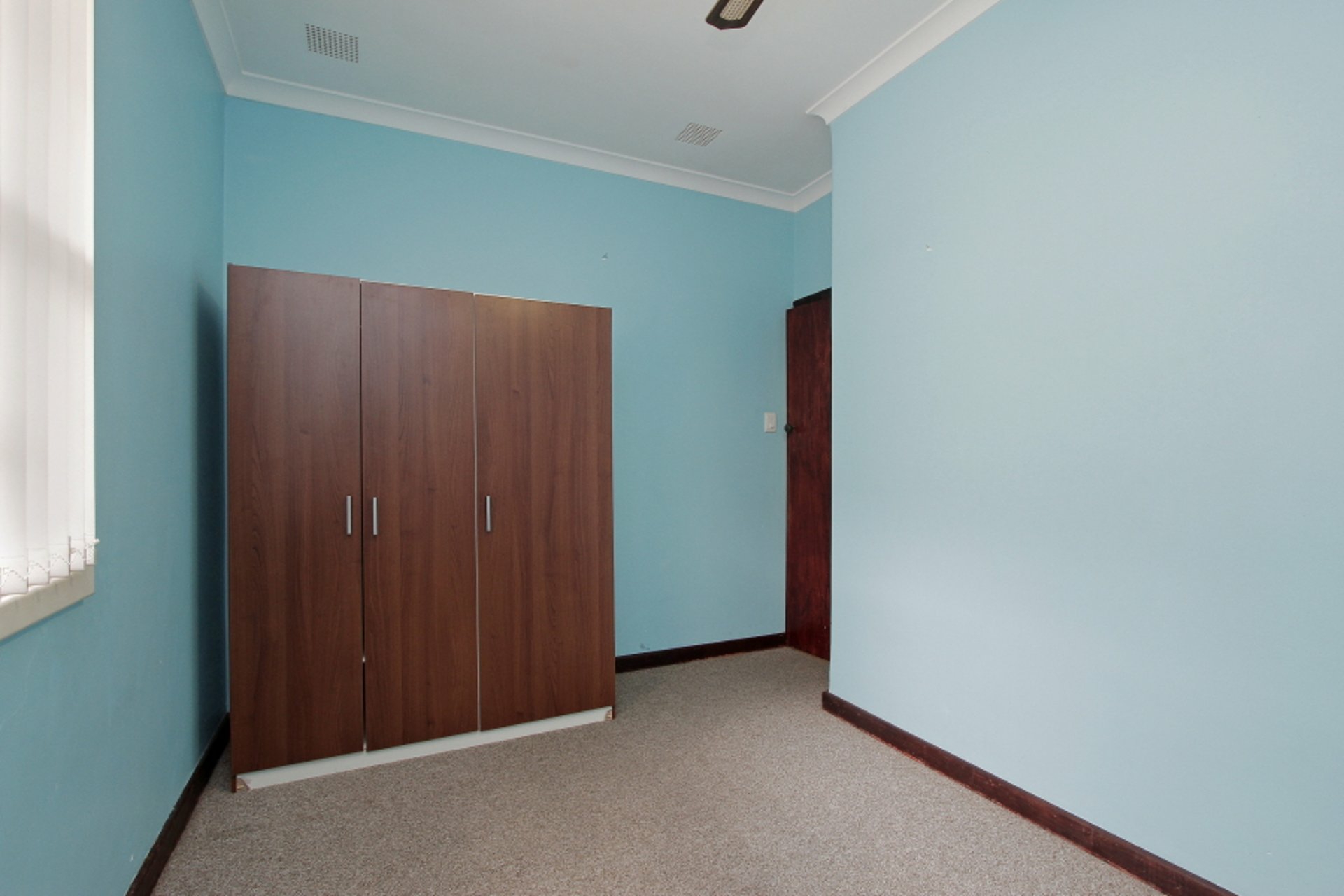154 Manning Rd — photo 8 of 17