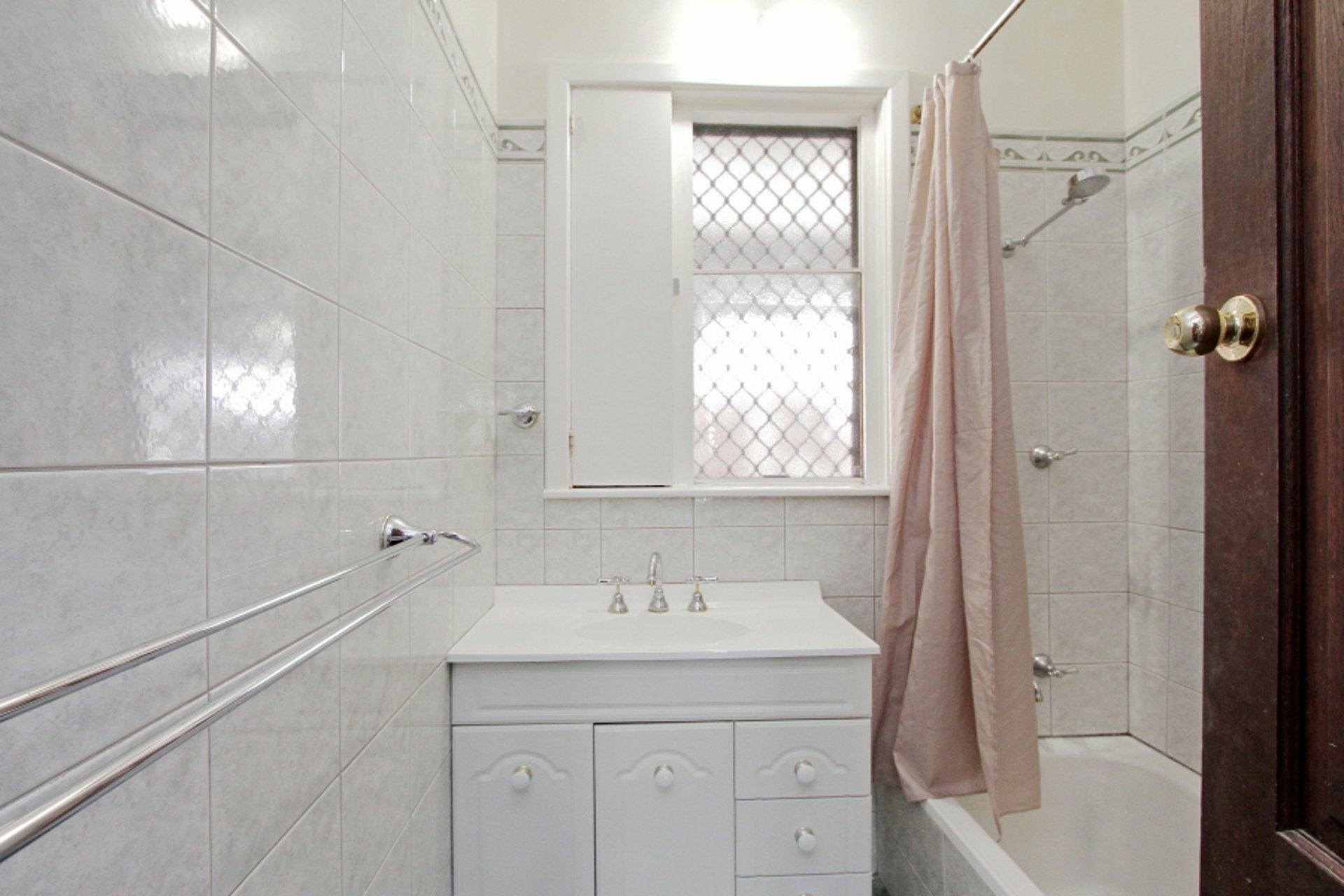 154 Manning Rd — photo 14 of 17