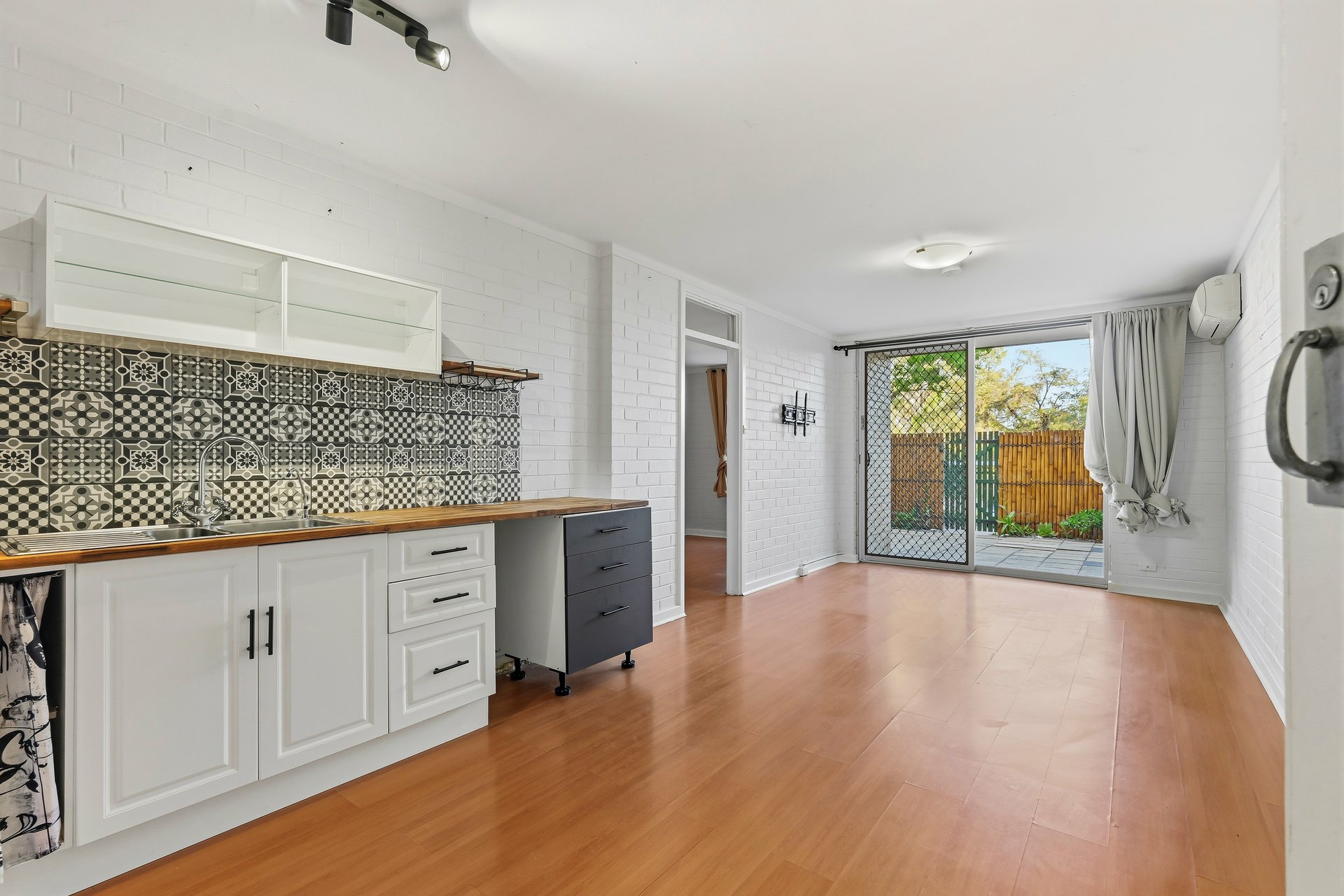 Unit 6/26 Stanley St — photo from LJ Hooker Victoria Park | Belmont (WA)