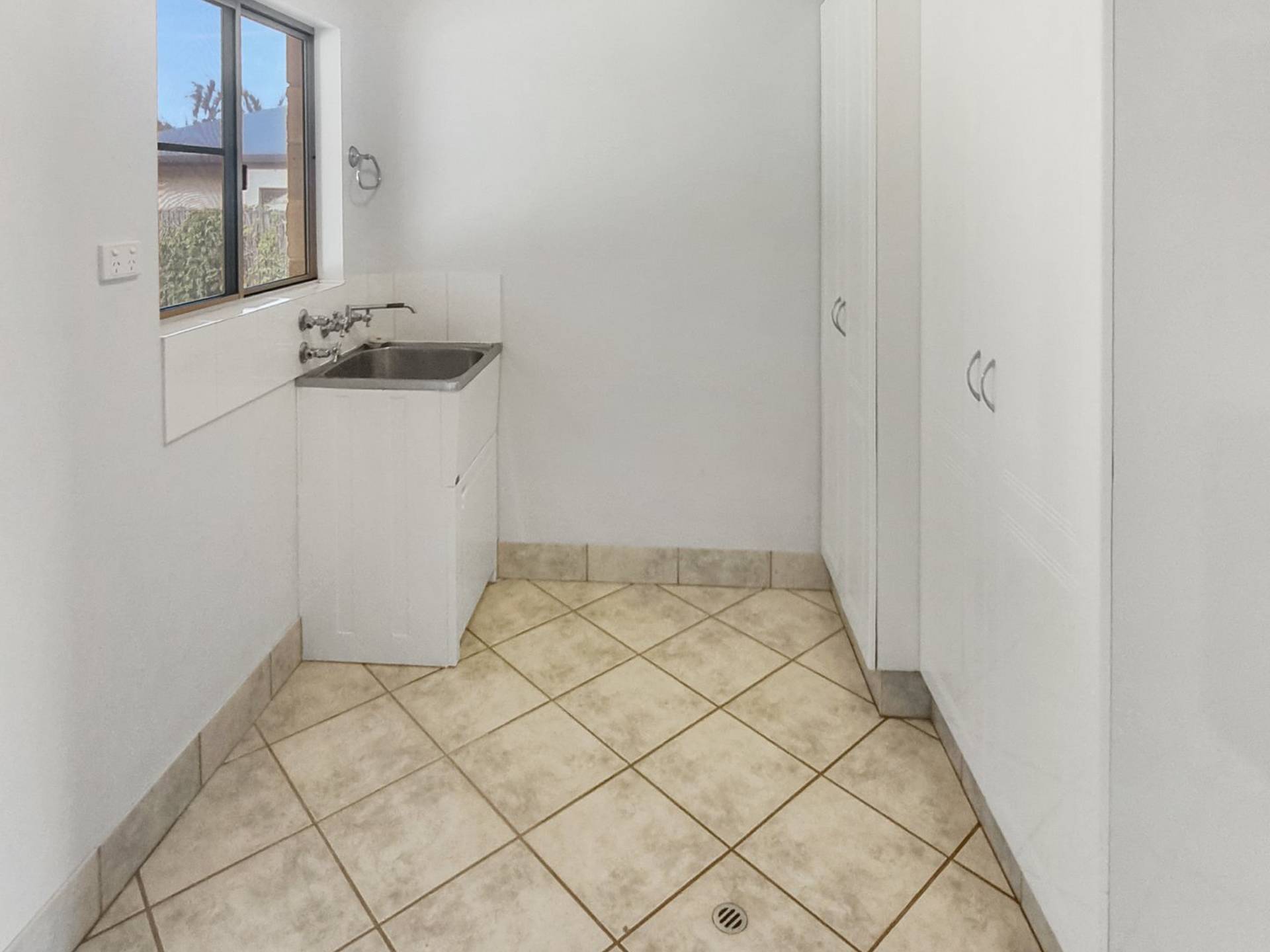12 Mercurio Close, TOLGA