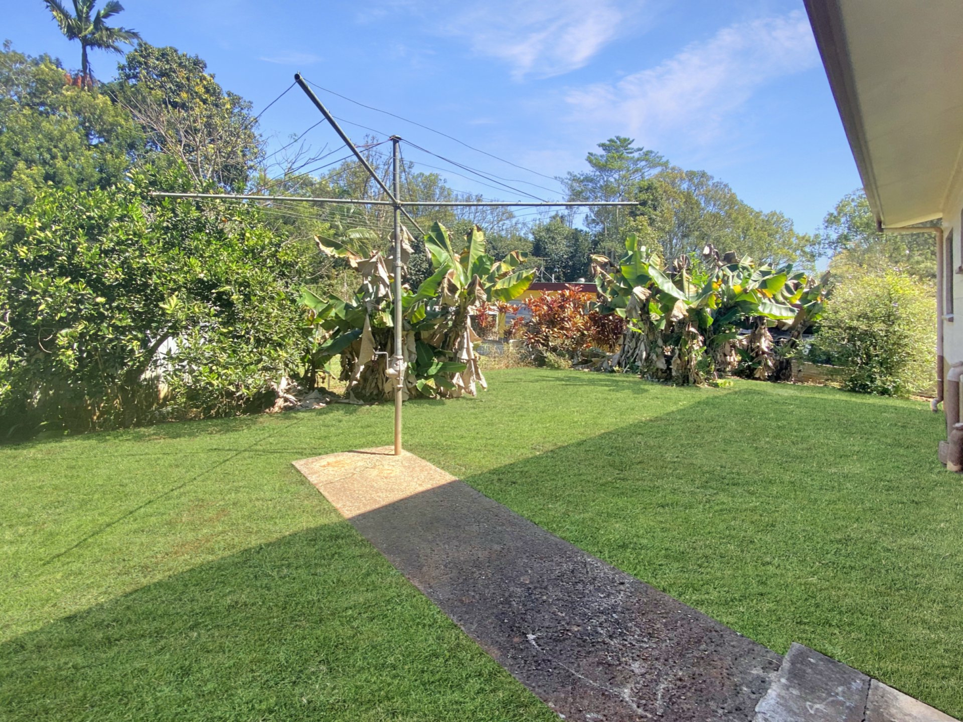 1 Crown Close, MALANDA