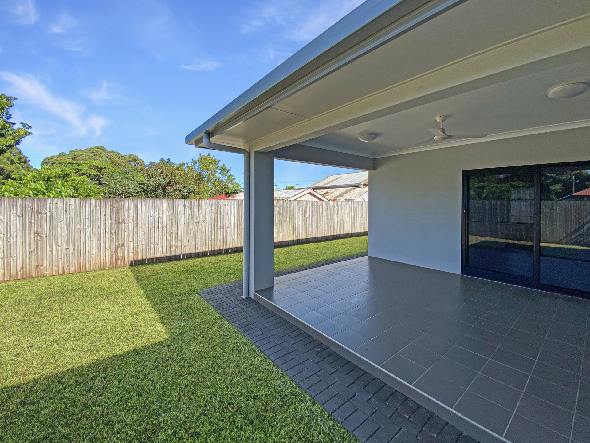 4 Gardenia Street, Atherton