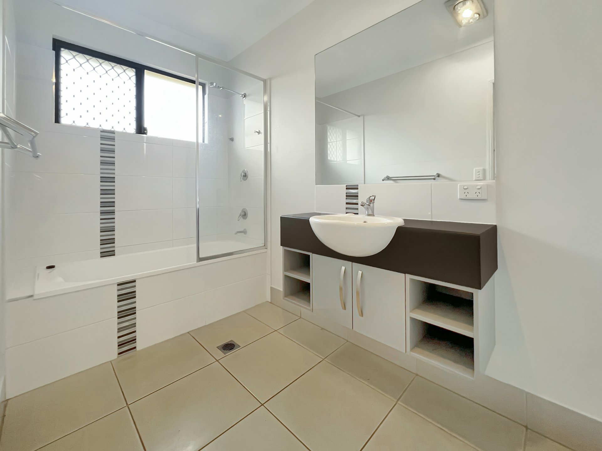 13 Rosenberg Street, ATHERTON