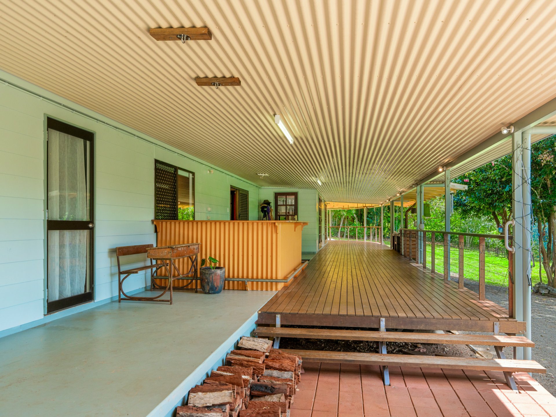 22R Lilybrook Lane, MALANDA