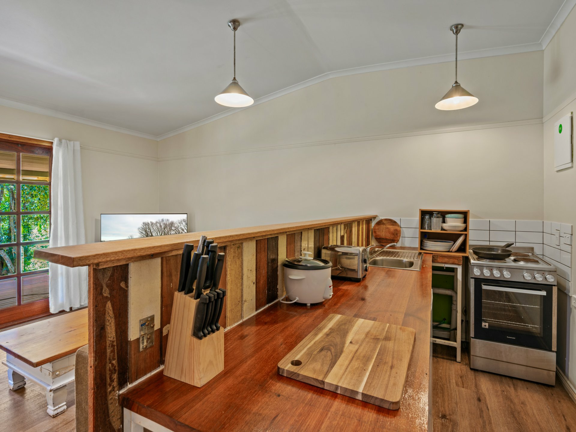 22R Lilybrook Lane, MALANDA