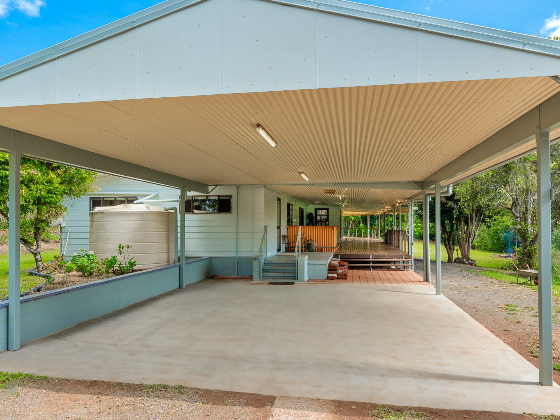 22R Lilybrook Lane, MALANDA