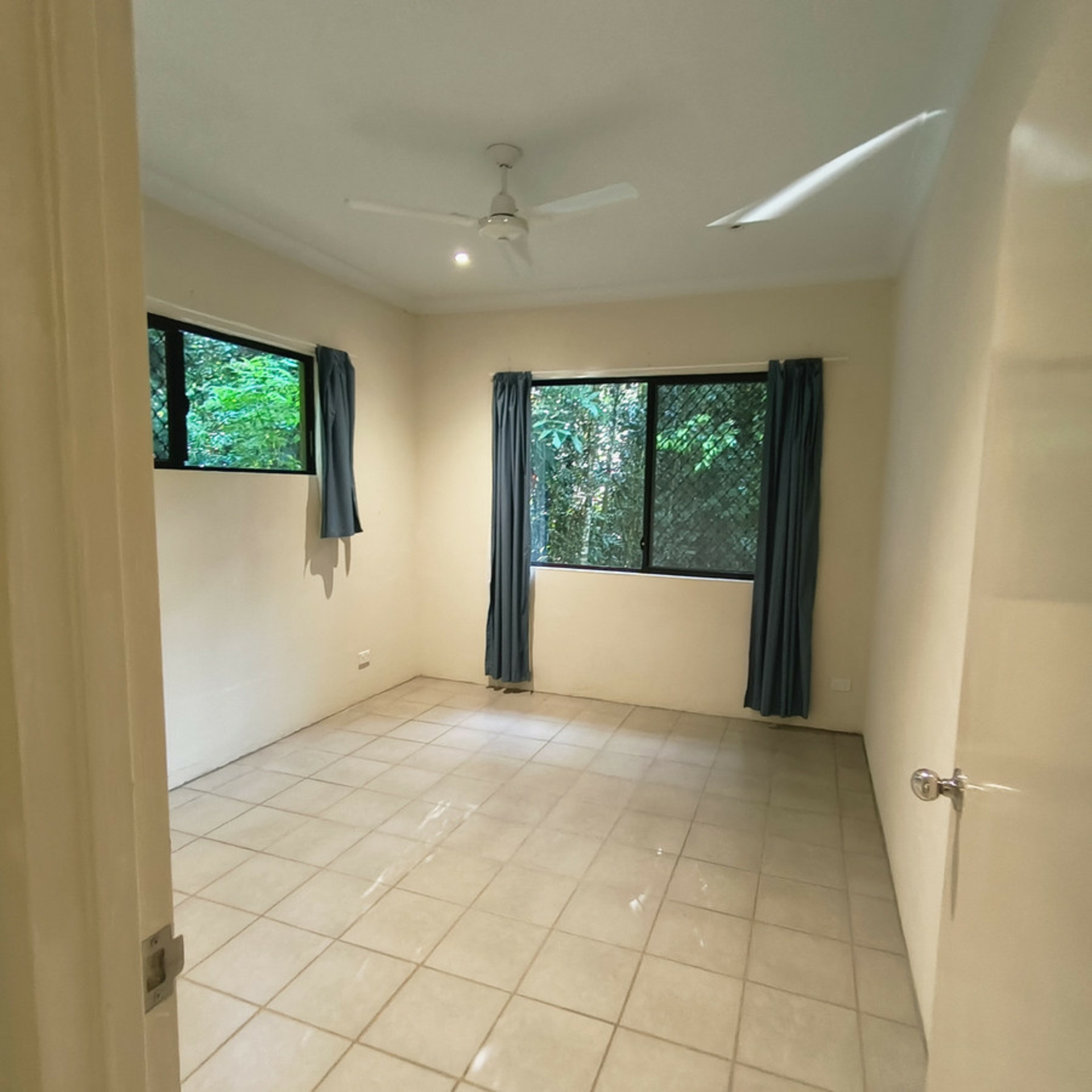 147b Figtree Close, MALANDA