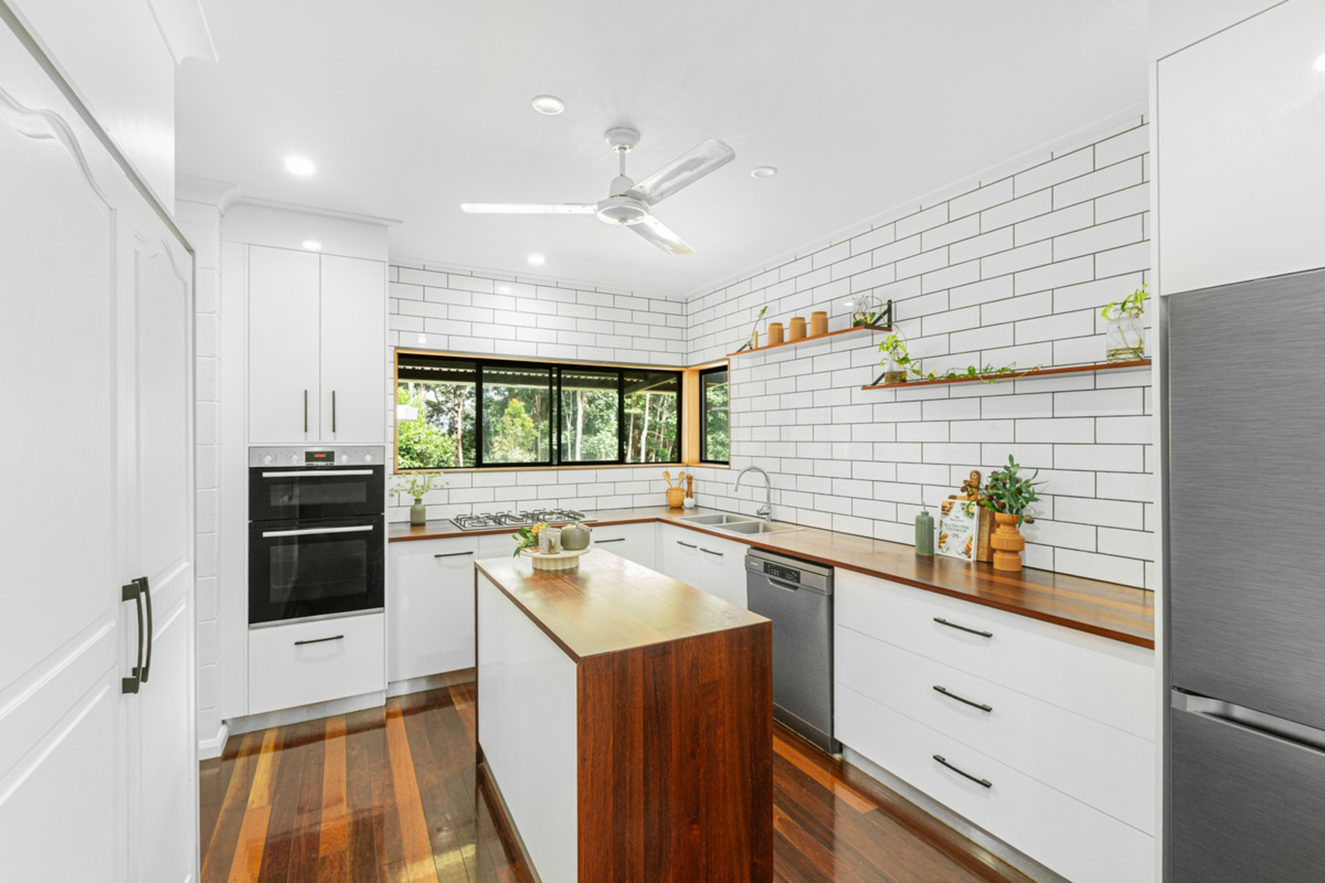 56 Mundey Road, MALANDA