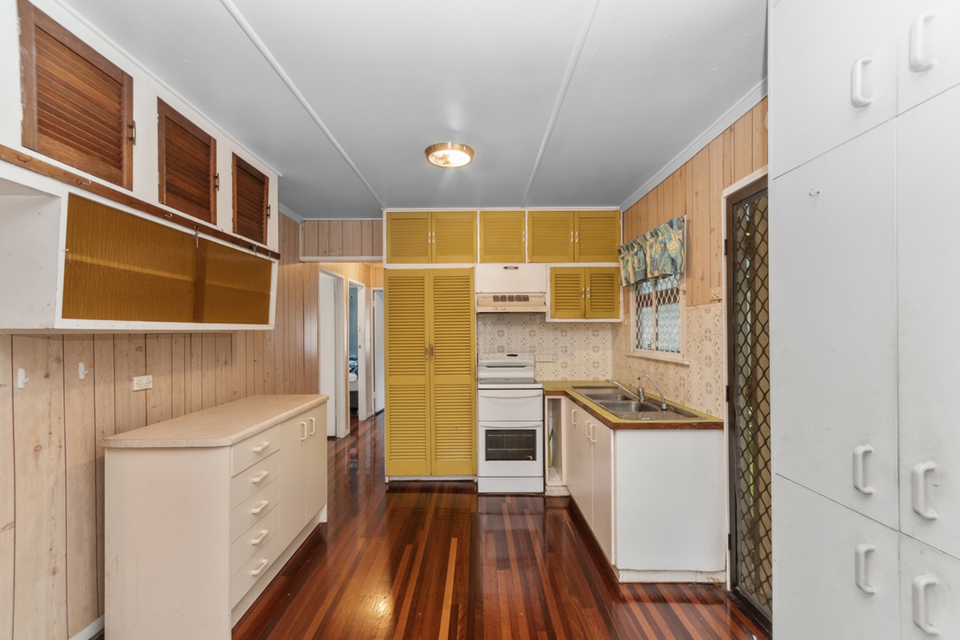 5 Elizabeth Street — photo 2 of 9