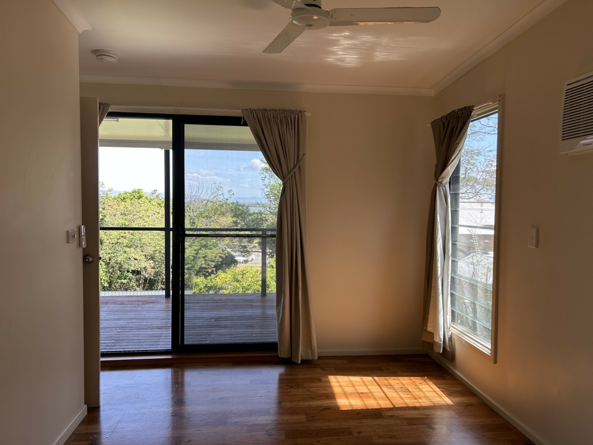 55 Helen Street — photo 11 of 15