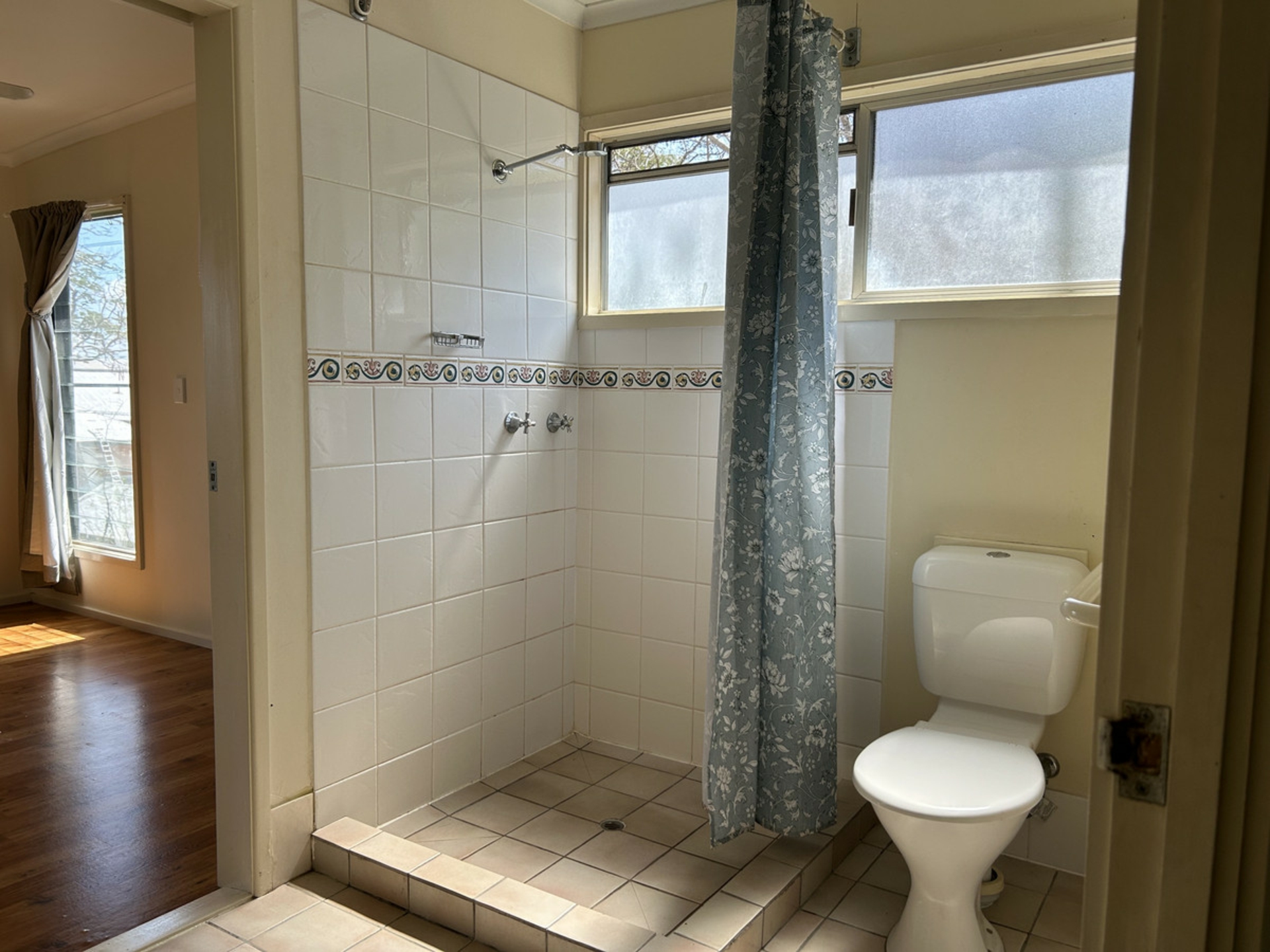 55 Helen Street — photo 15 of 15
