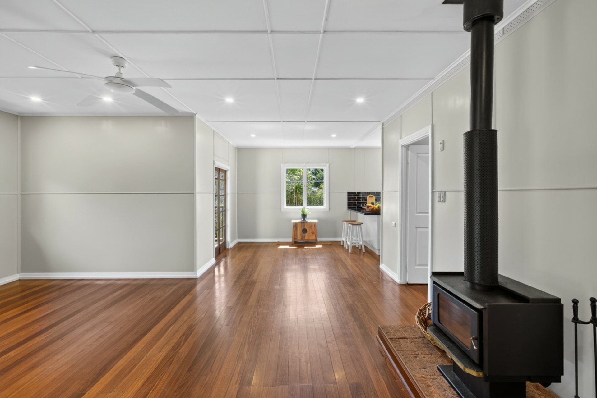8 Weaver Street South — photo 14 of 30