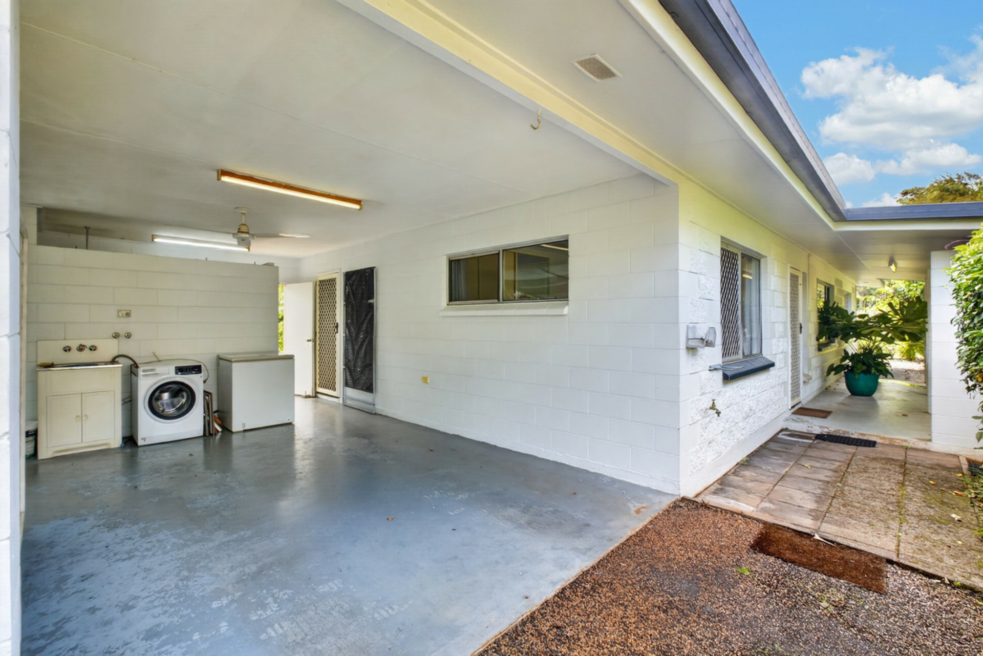 6 Cassia Street — photo 4 of 25