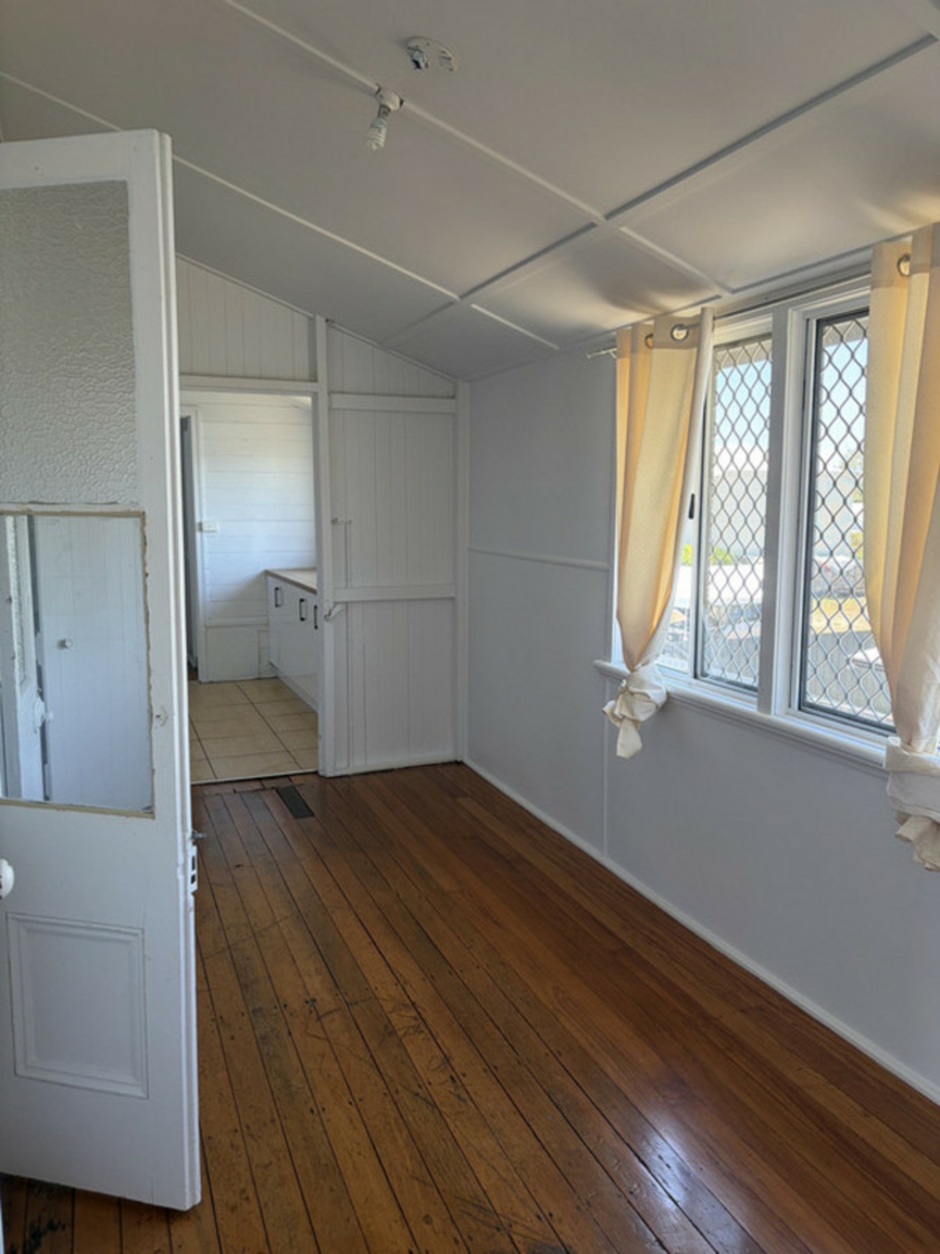 Mareeba, 4880 — photo 3 of 8