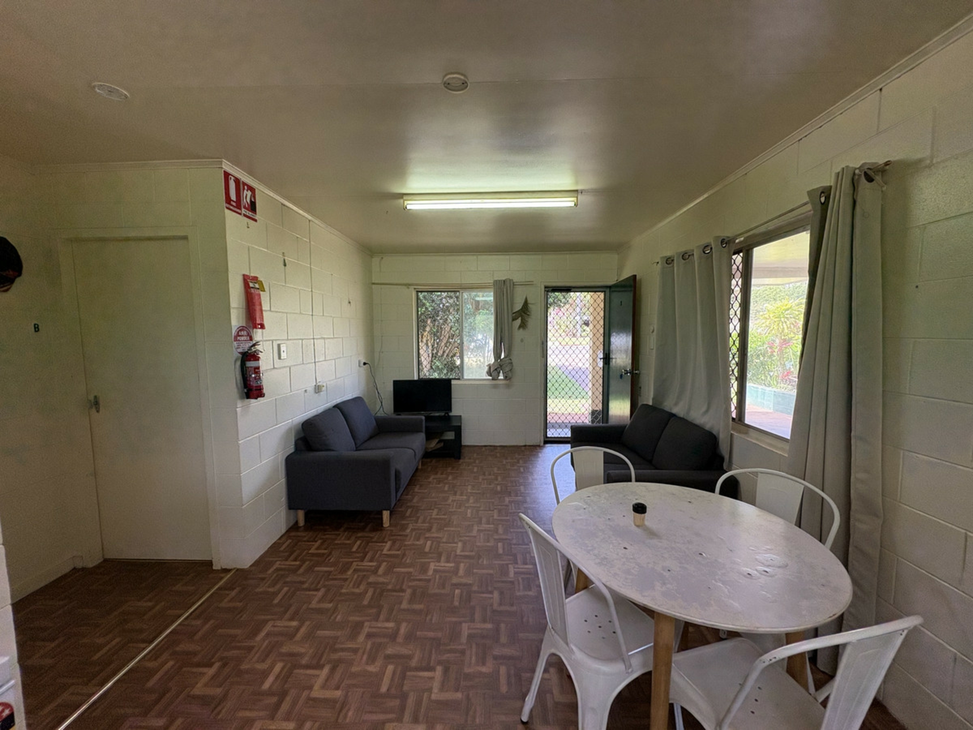 Atherton, 4883 — photo 2 of 8