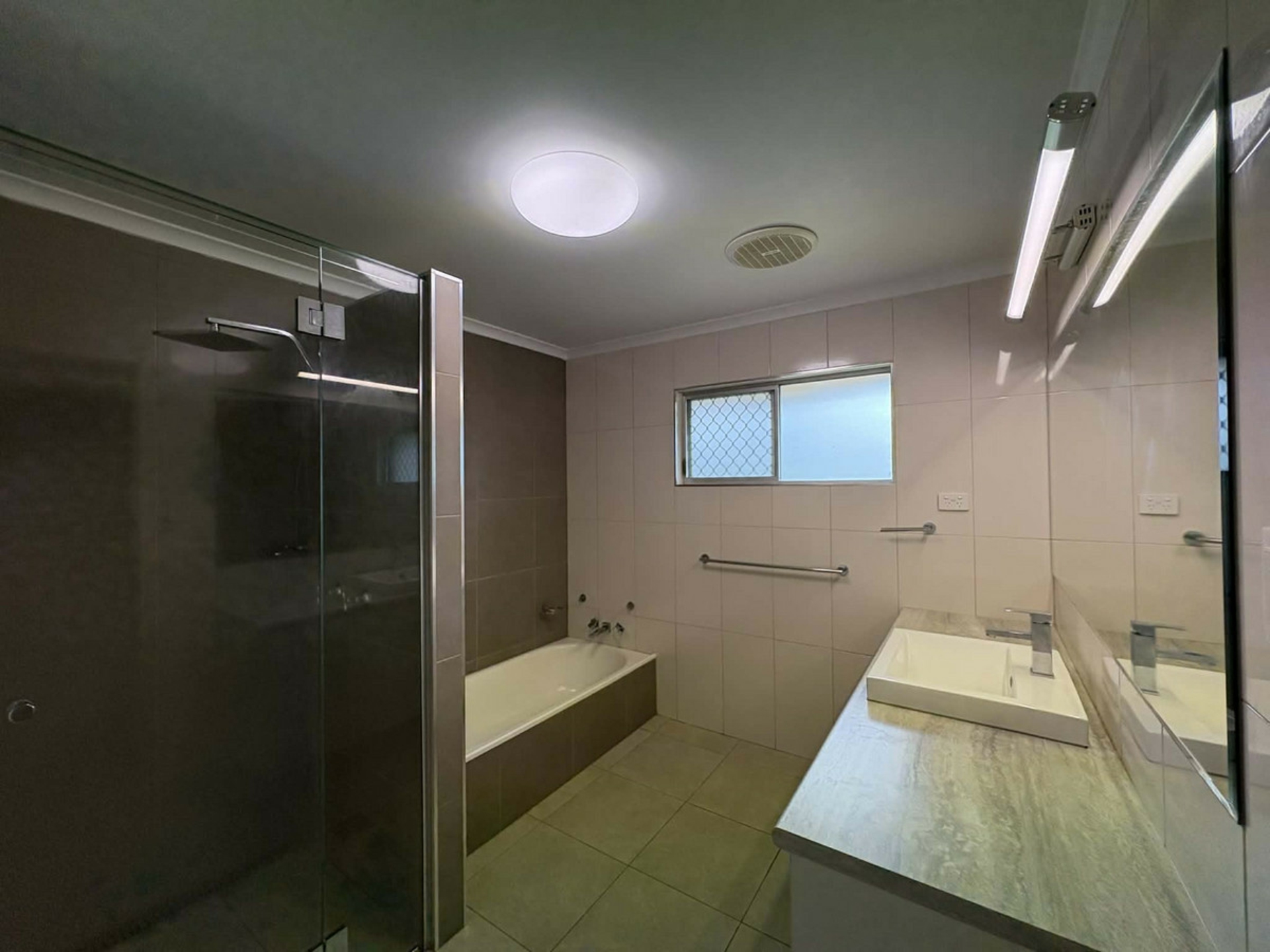 19-21 Leonard Street — photo 11 of 11